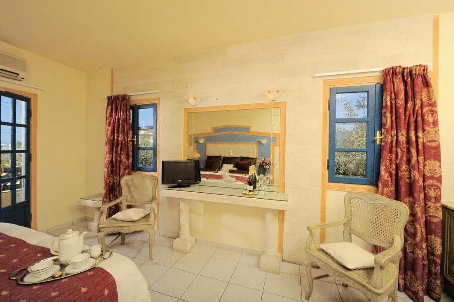 Decorative detail in Parthenis Hotel & Suites