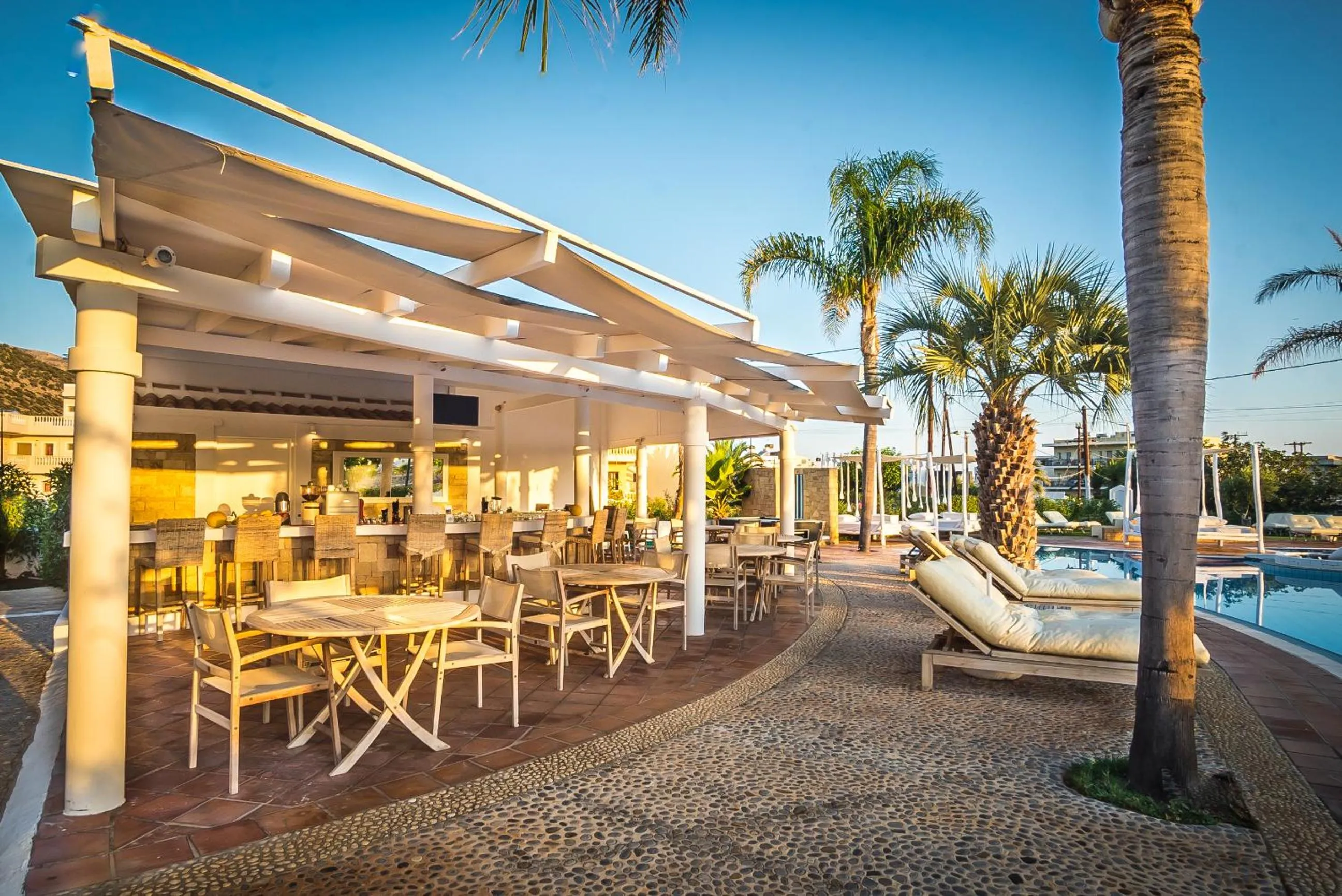 Parthenis Hotel & Suites