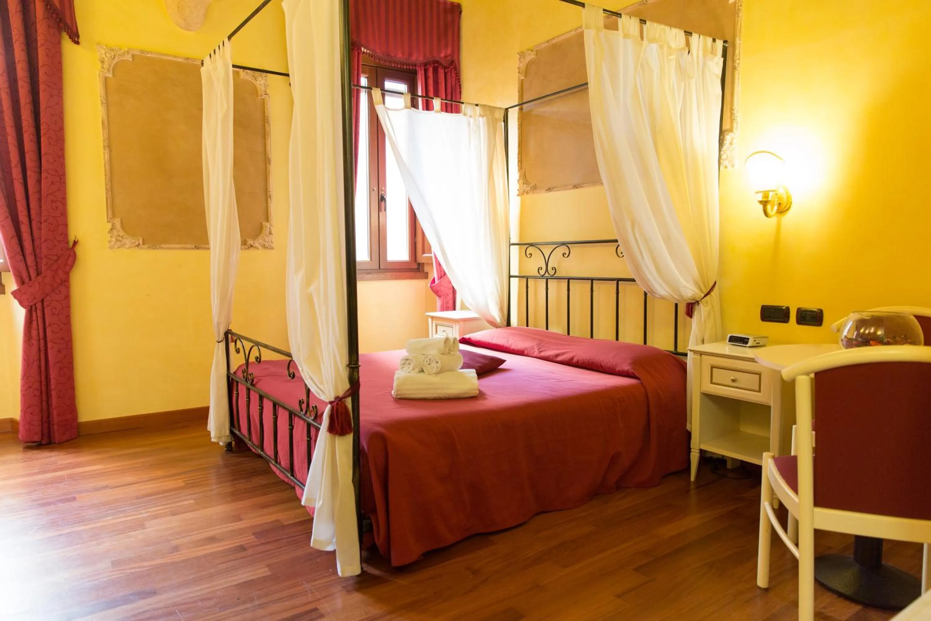 Photo of the whole room, Bed in Sweet Dream Trevi