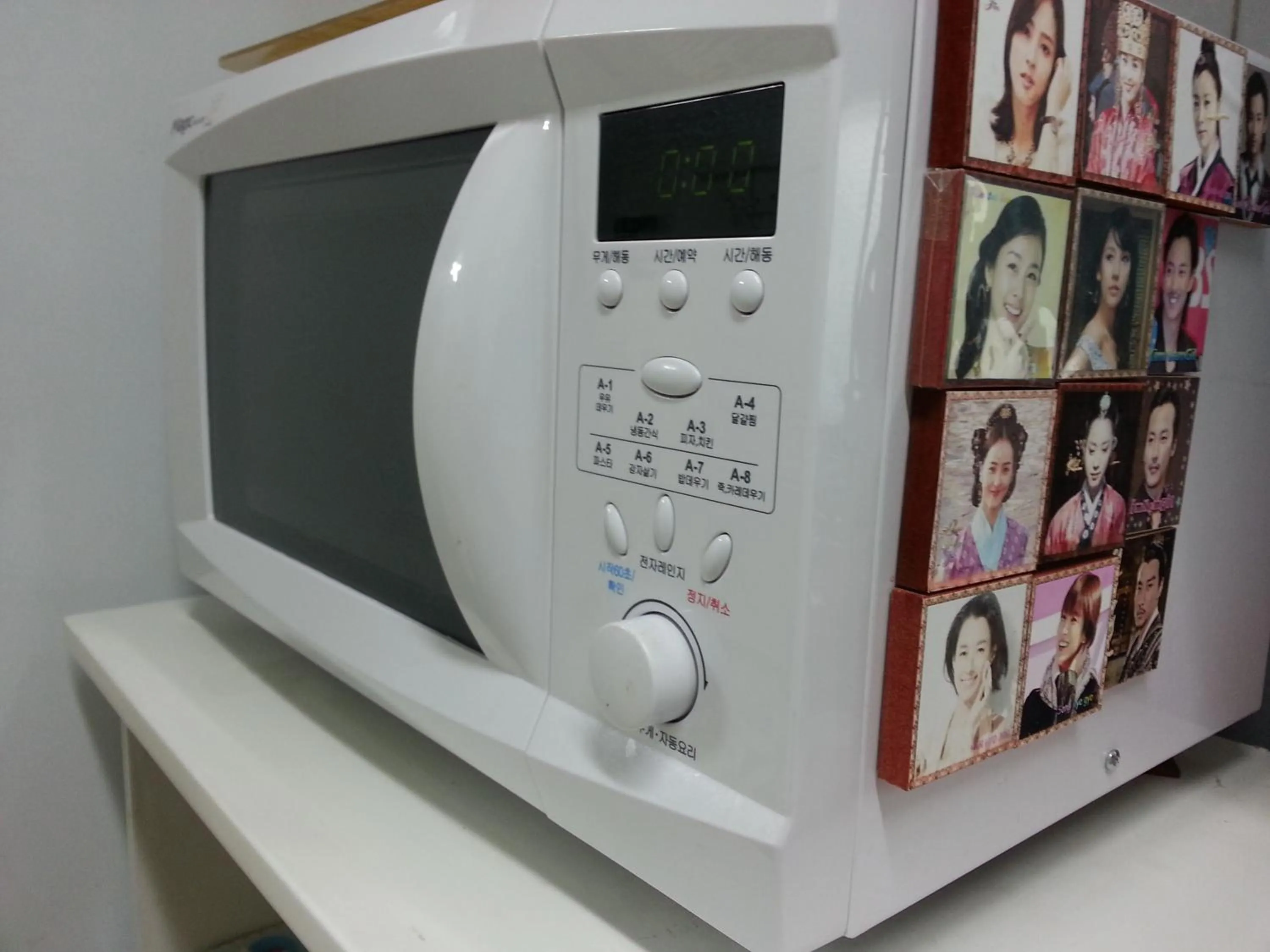 Kitchen or kitchenette in Homestay Eve