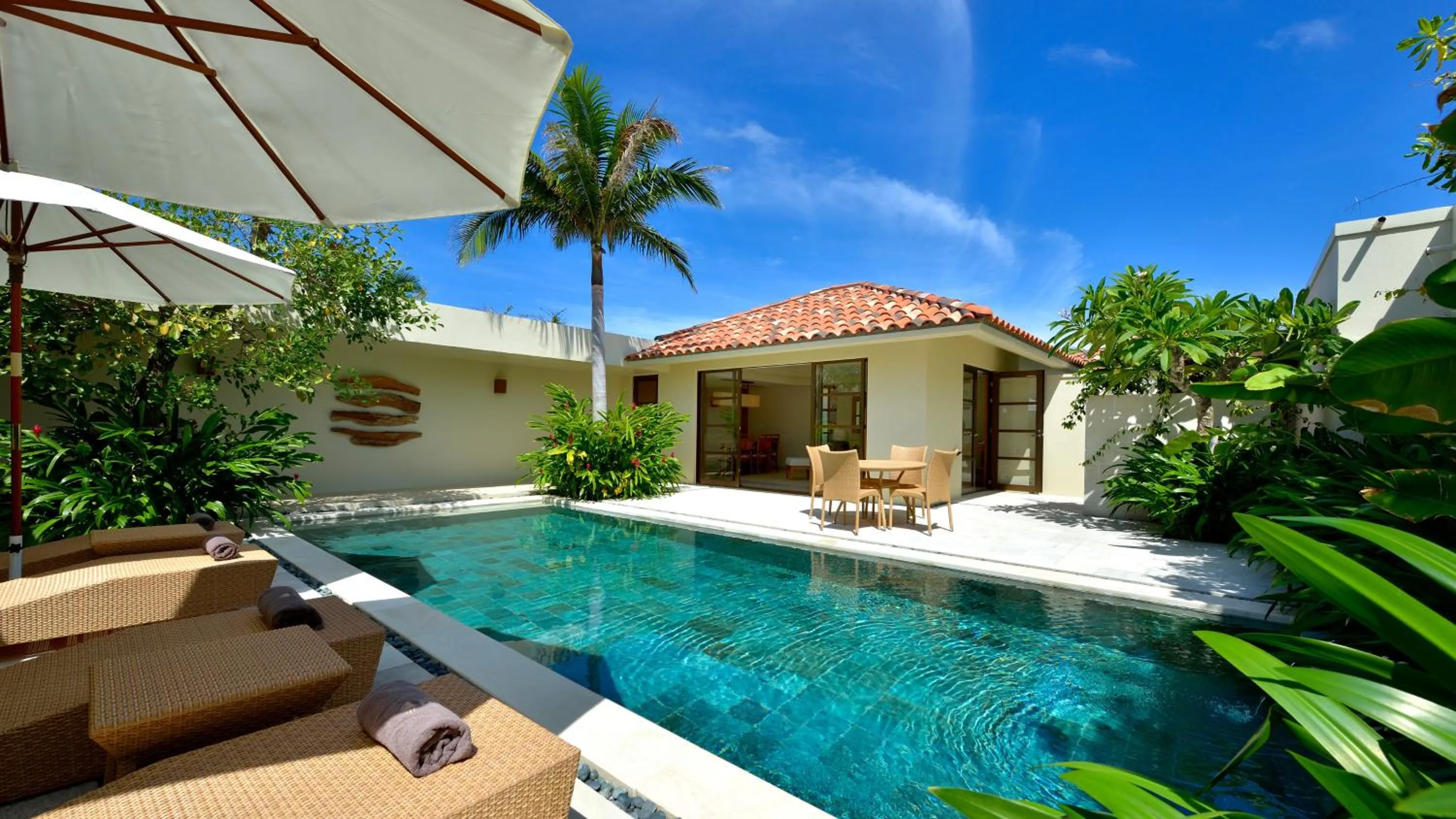 Day in The Uza Terrace Beach Club Villas