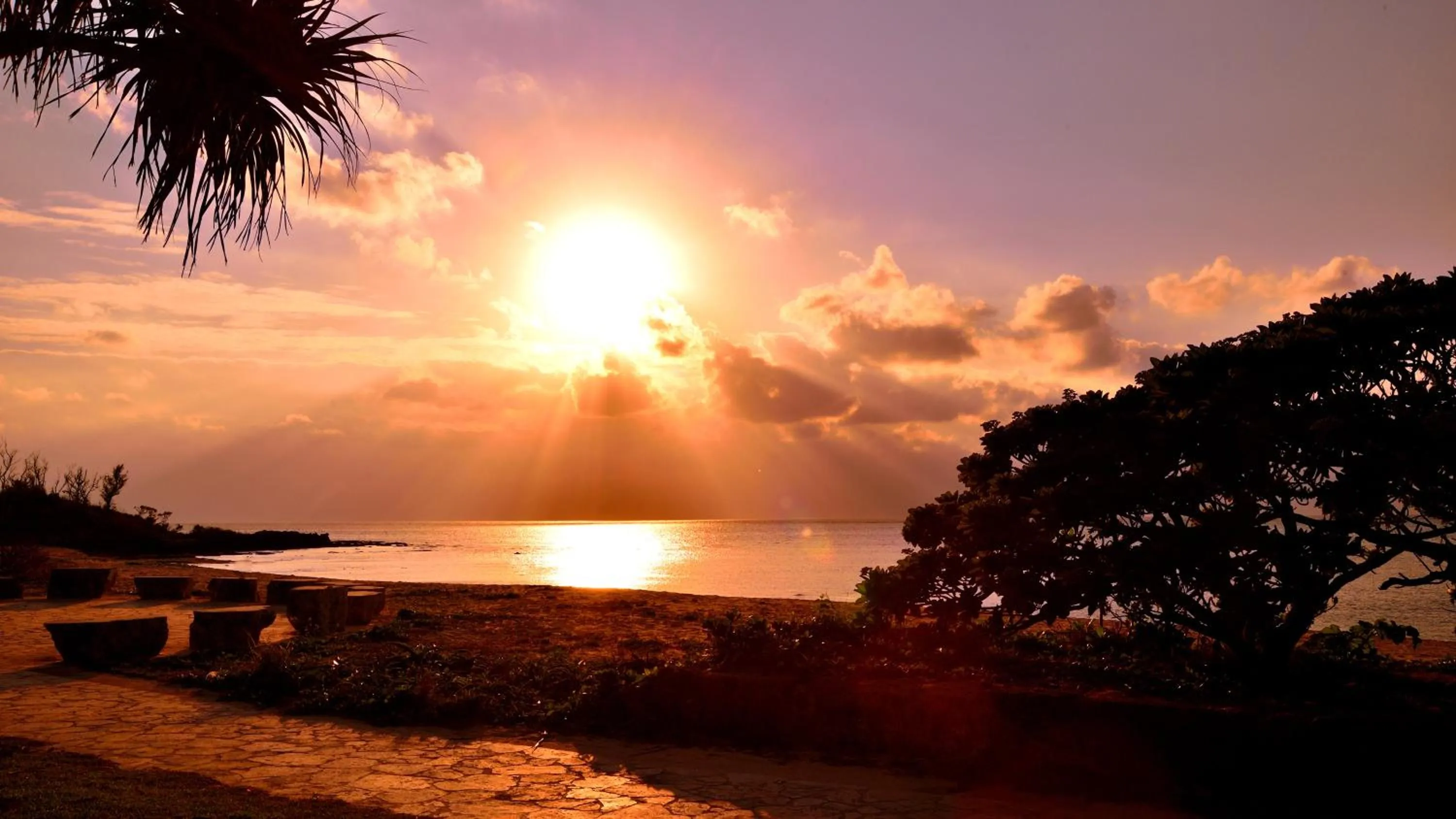 Sunset in The Uza Terrace Beach Club Villas