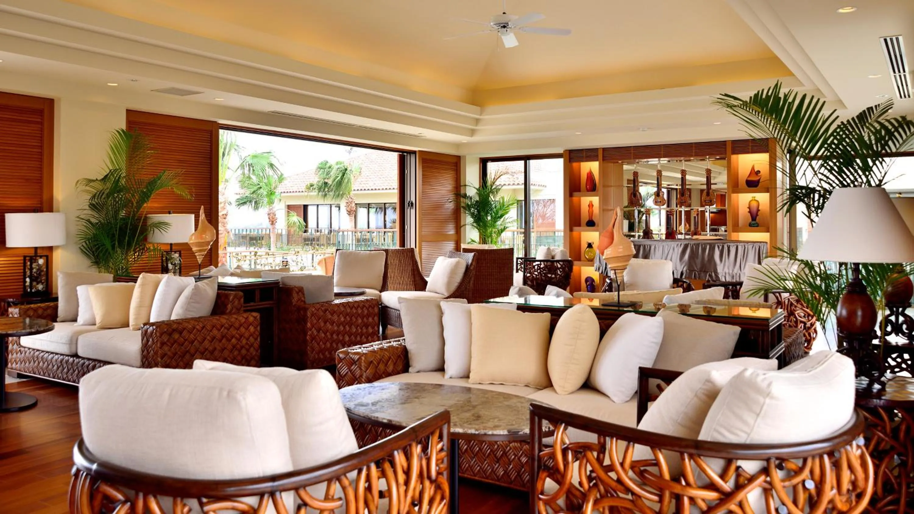Lounge or bar in The Uza Terrace Beach Club Villas