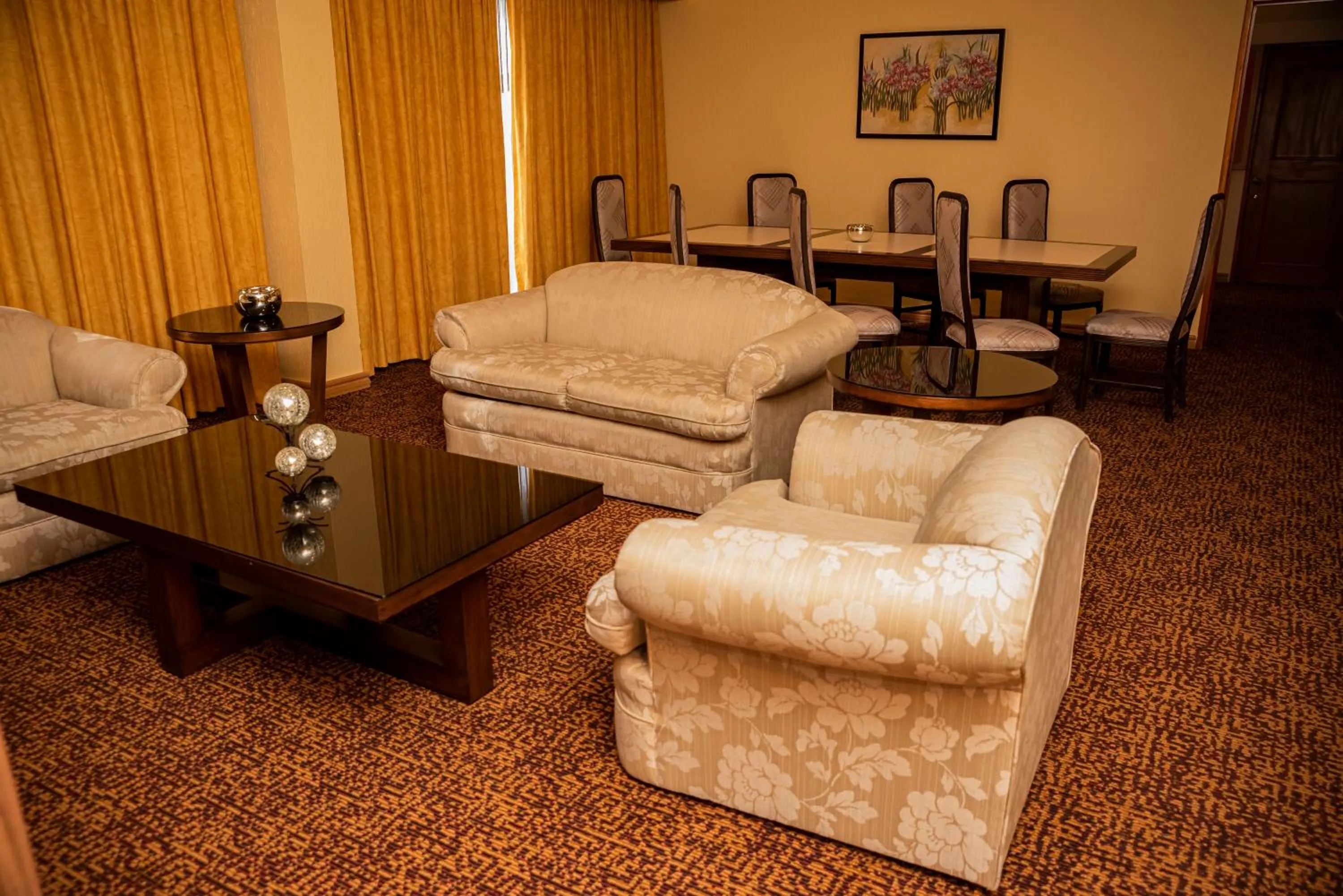 Living room in Holiday Inn La Piedad by IHG