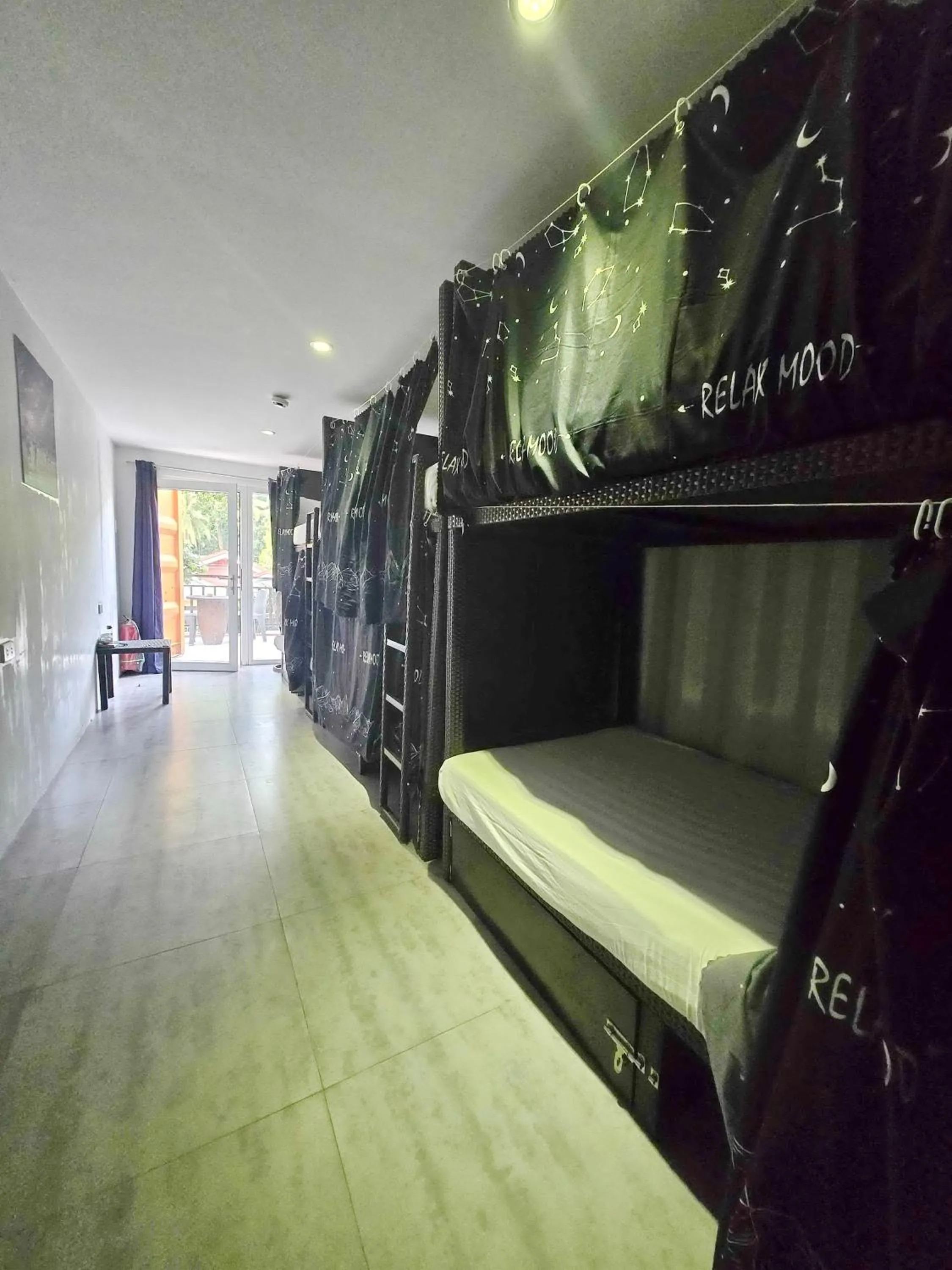 Bed in Chillax Boracay