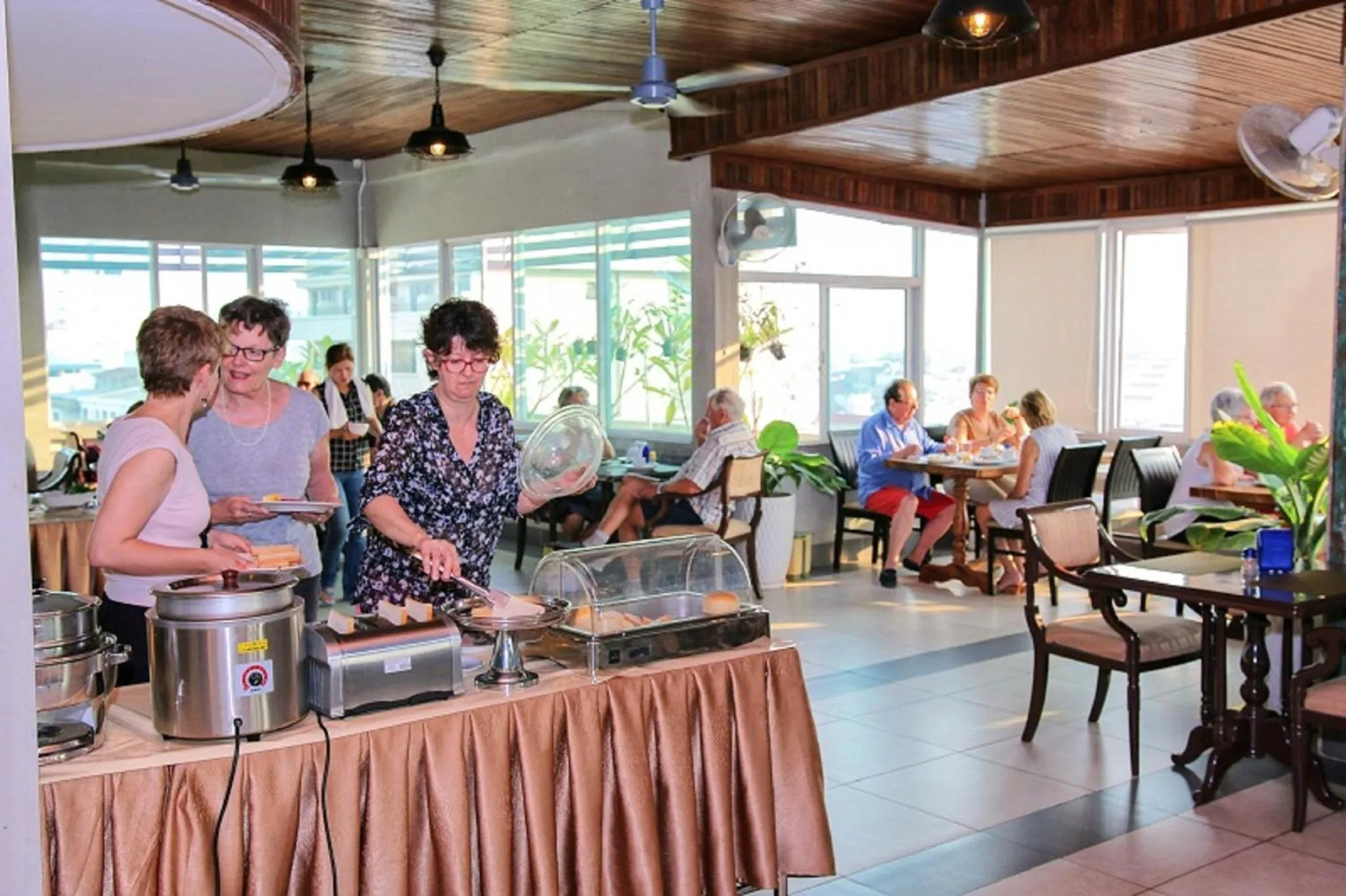 Dining area in Paradise Hotel