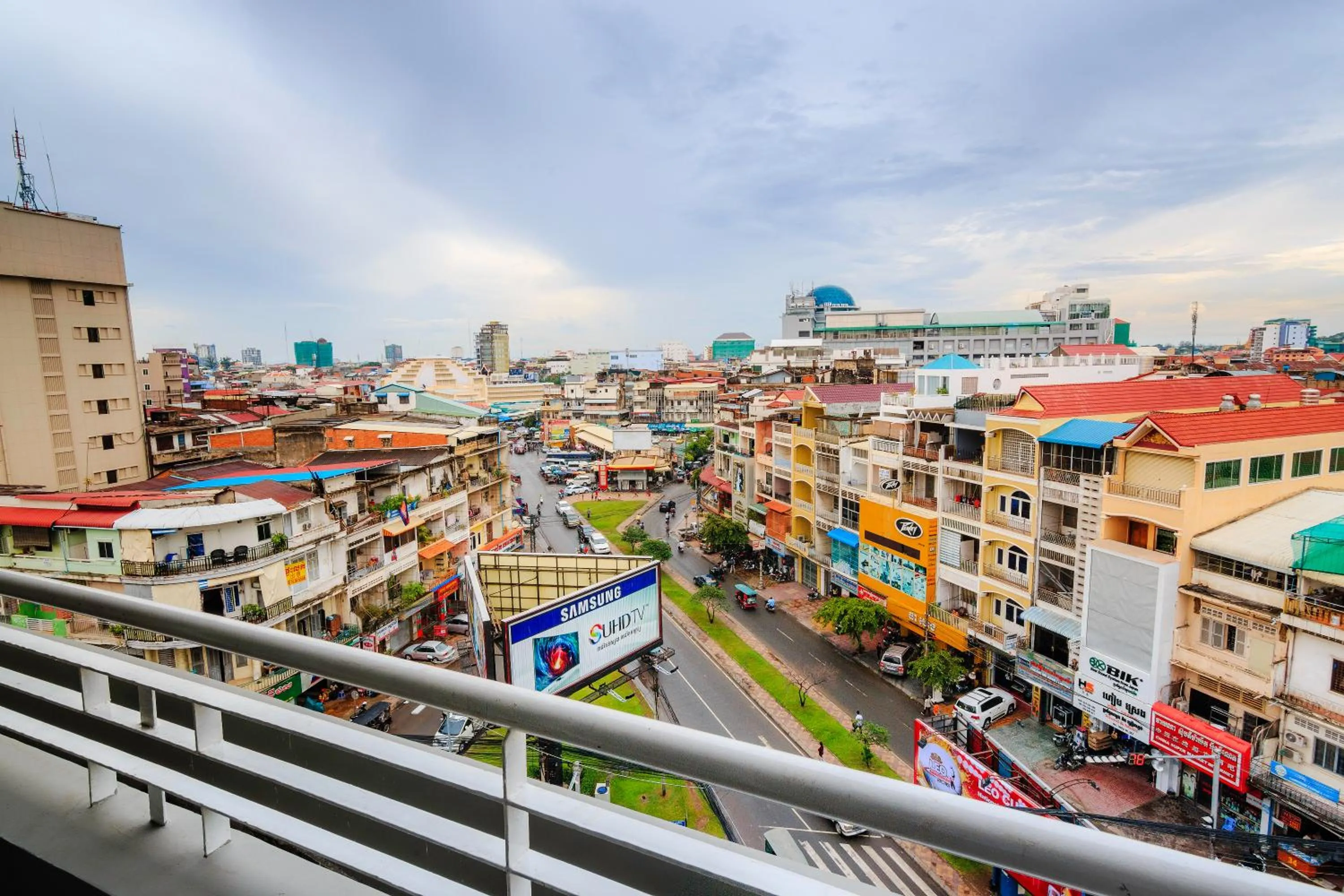 Neighbourhood in Paradise Hotel