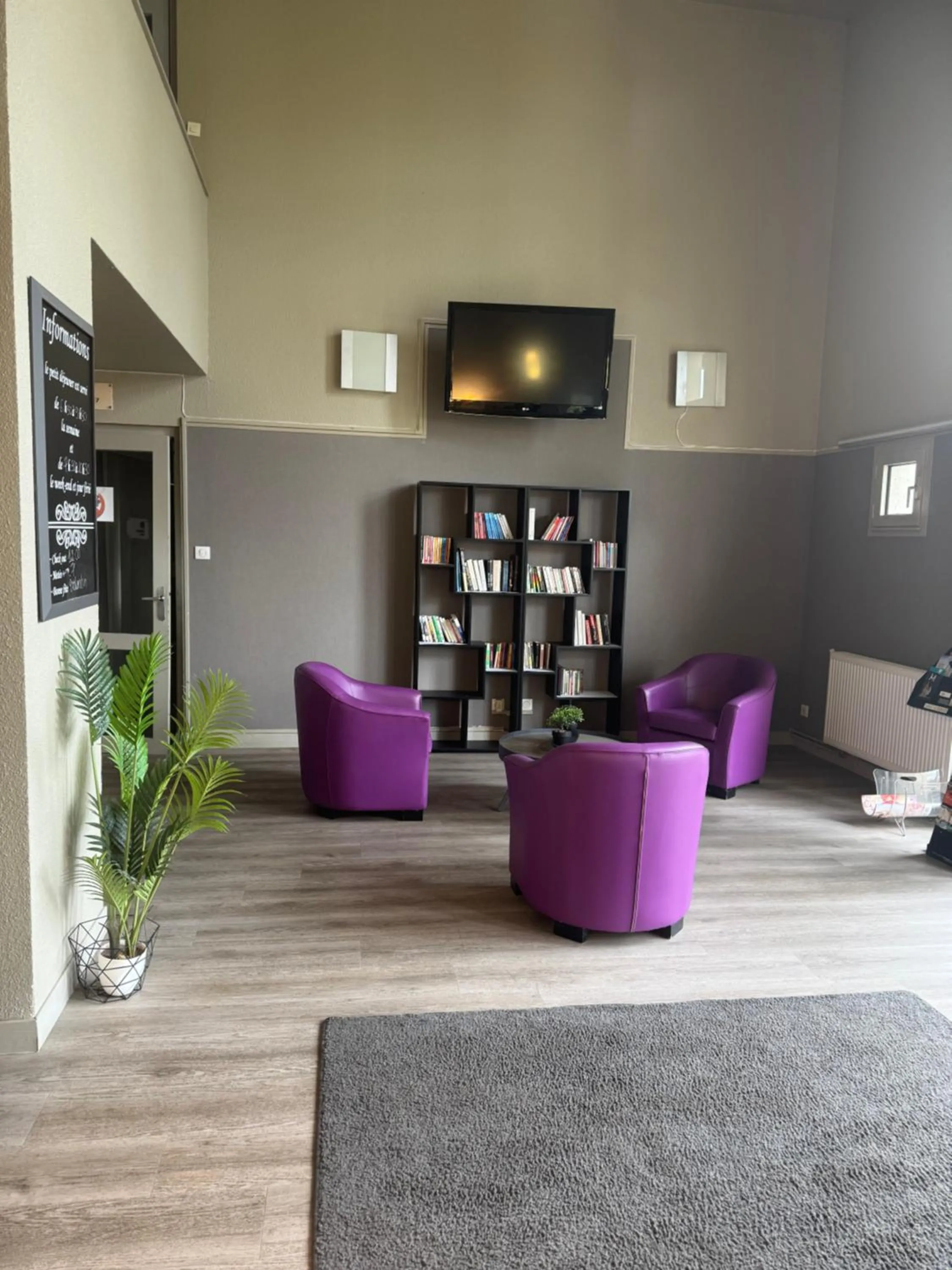 Seating area in Hotel Inn Design Sedan