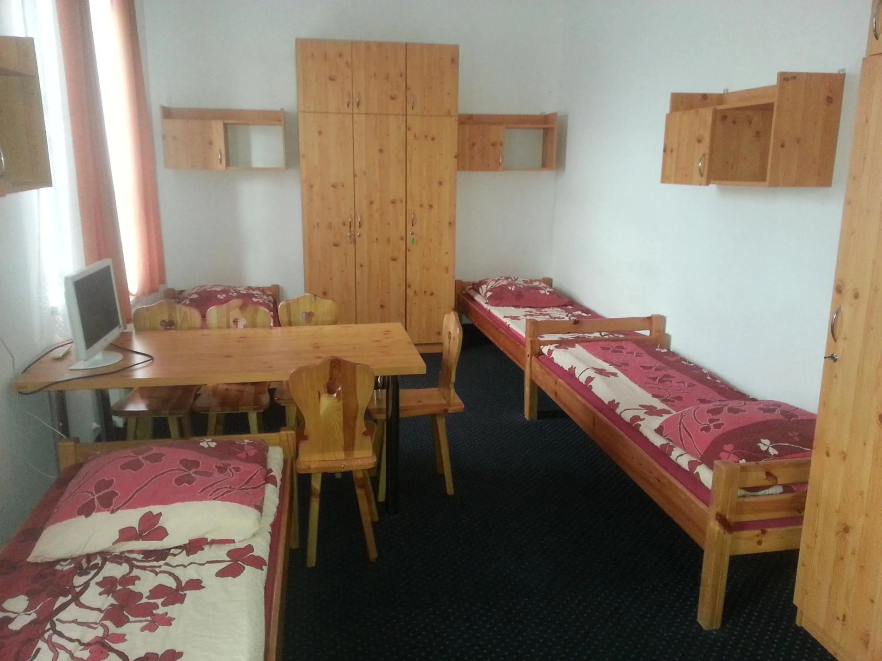 Bed in Arsenał Kwatery