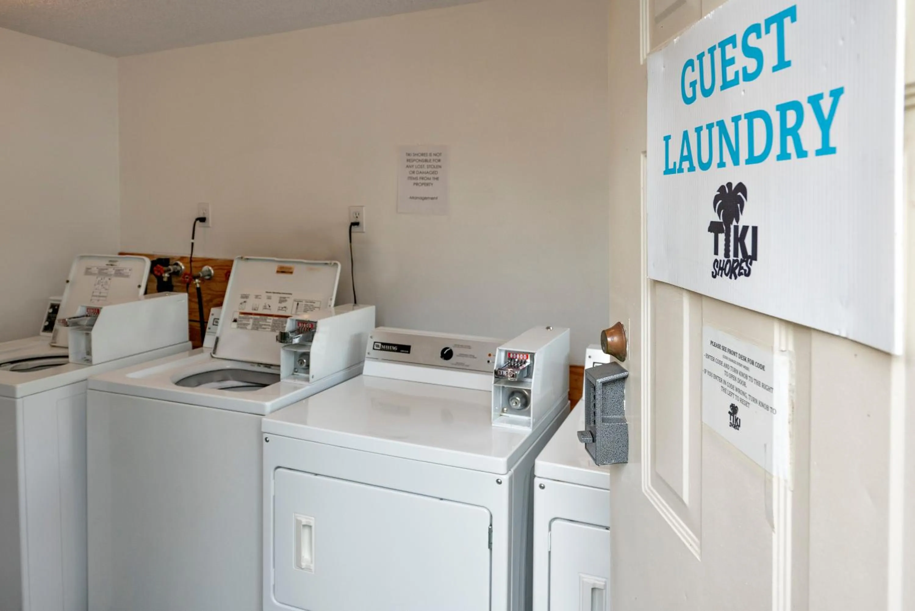 Area and facilities in Tiki Shores Inn & Suites