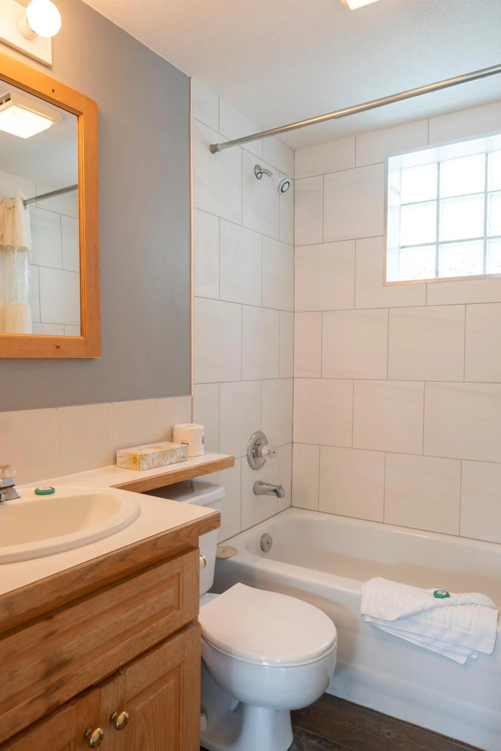 Shower in Tiki Shores Inn & Suites