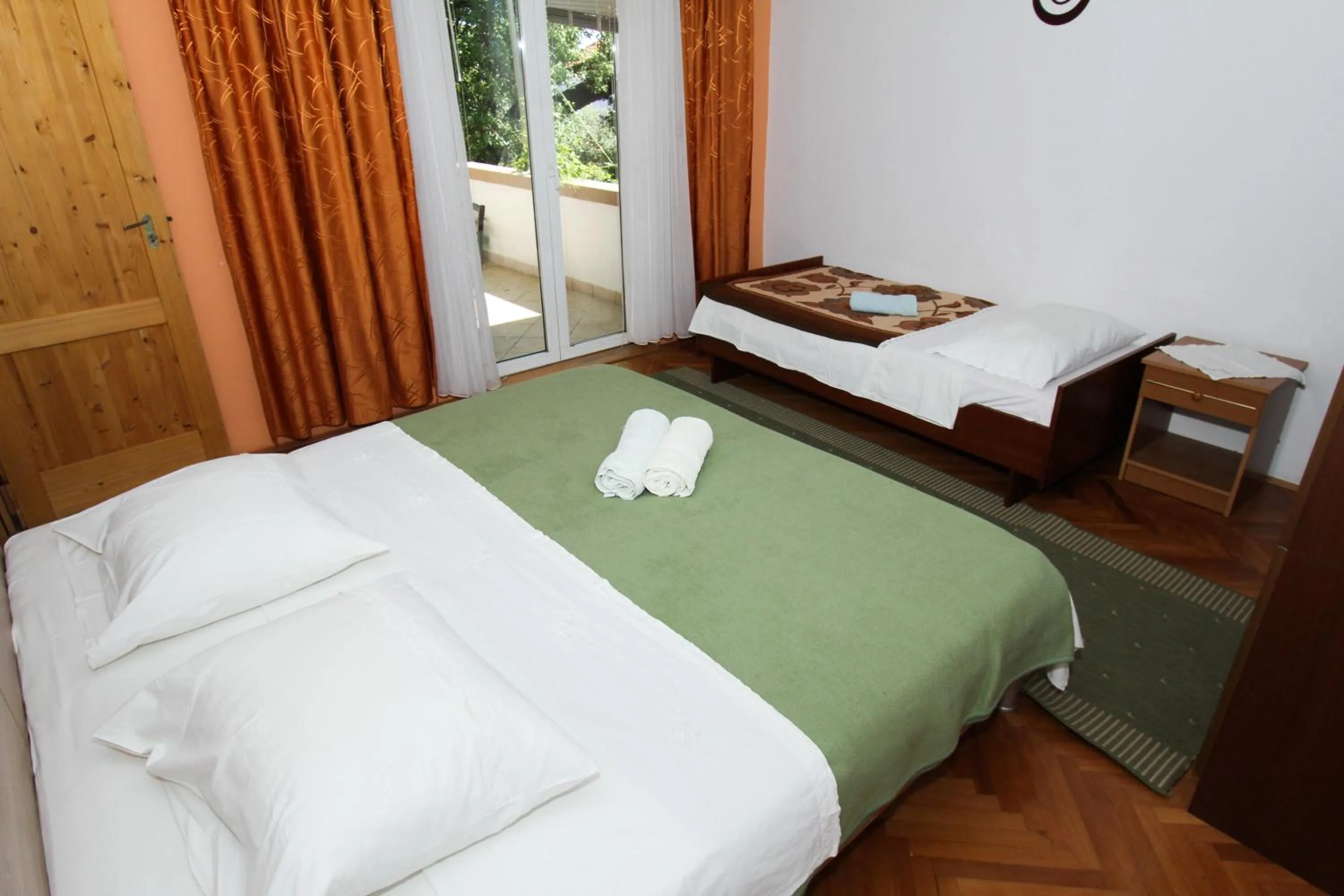 Apartments Majica