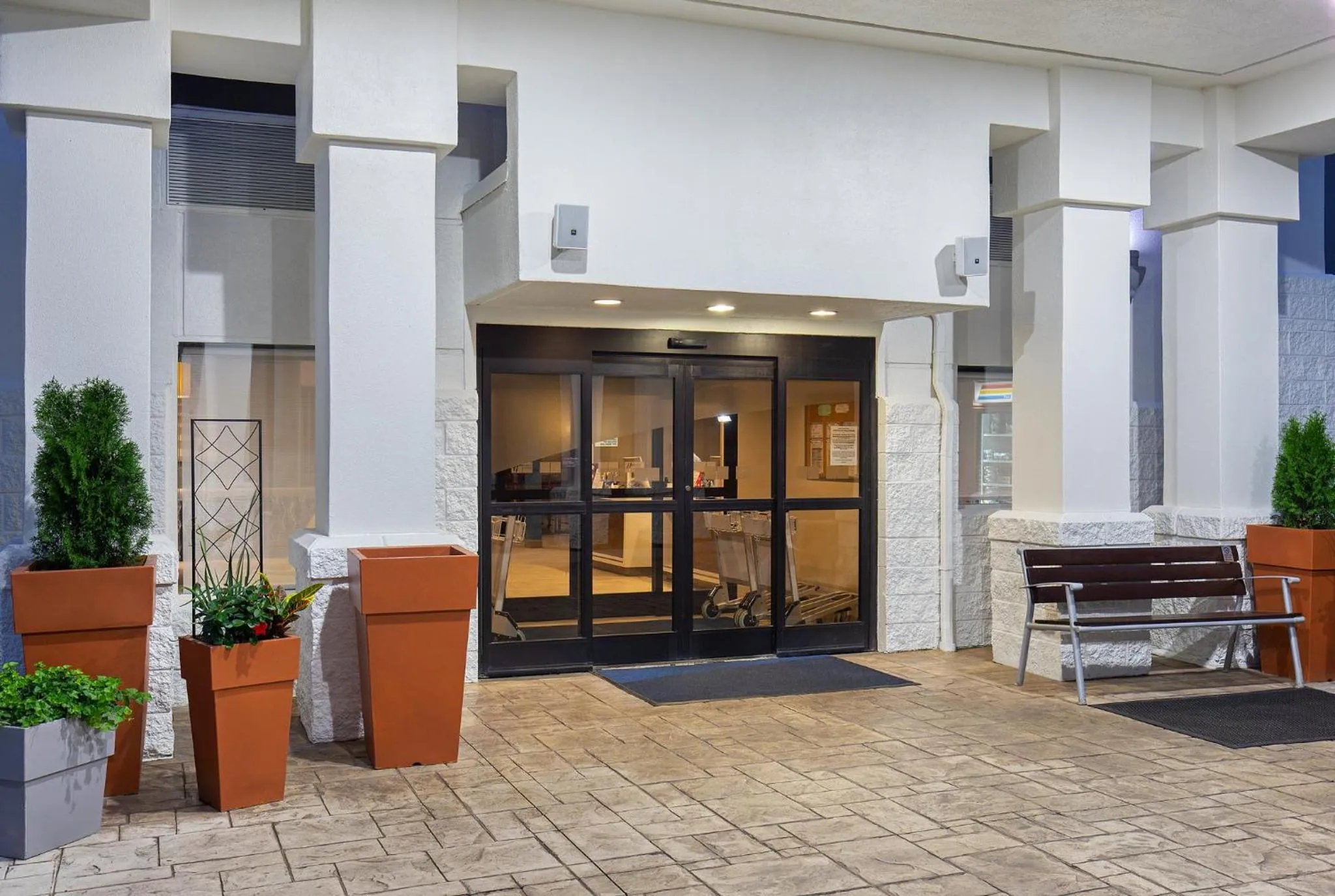 Property building in Holiday Inn Express Hotel & Suites Kimball