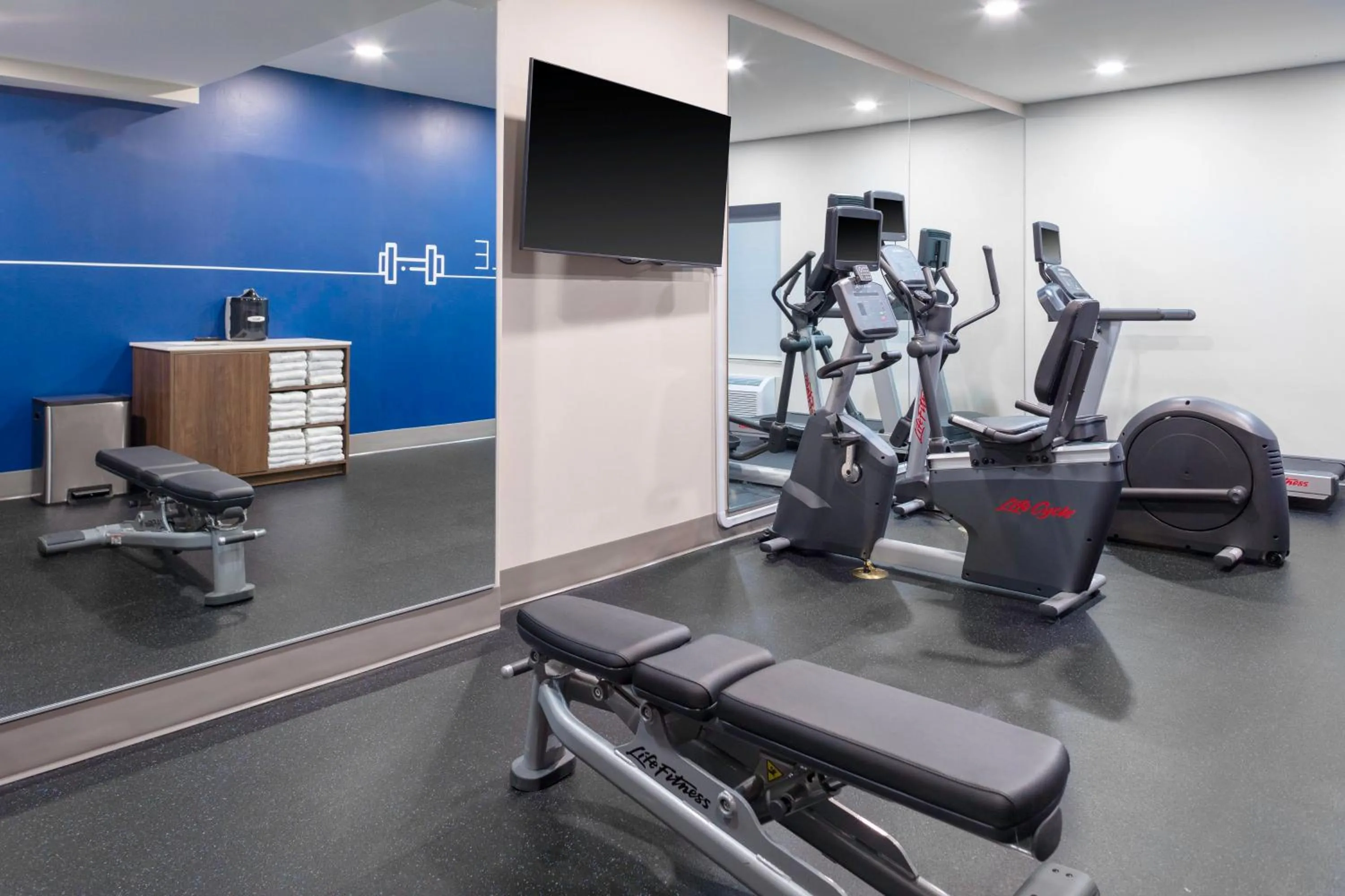 Fitness centre/facilities, Fitness Center/Facilities in Holiday Inn Express Hotel & Suites Kimball
