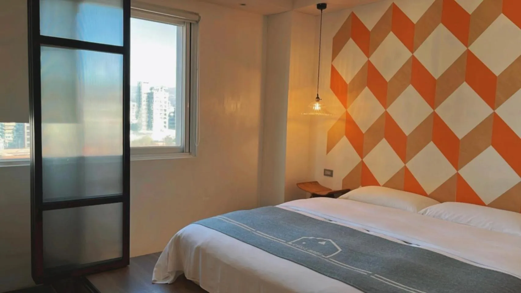 Bed in Chill Roof Hotel