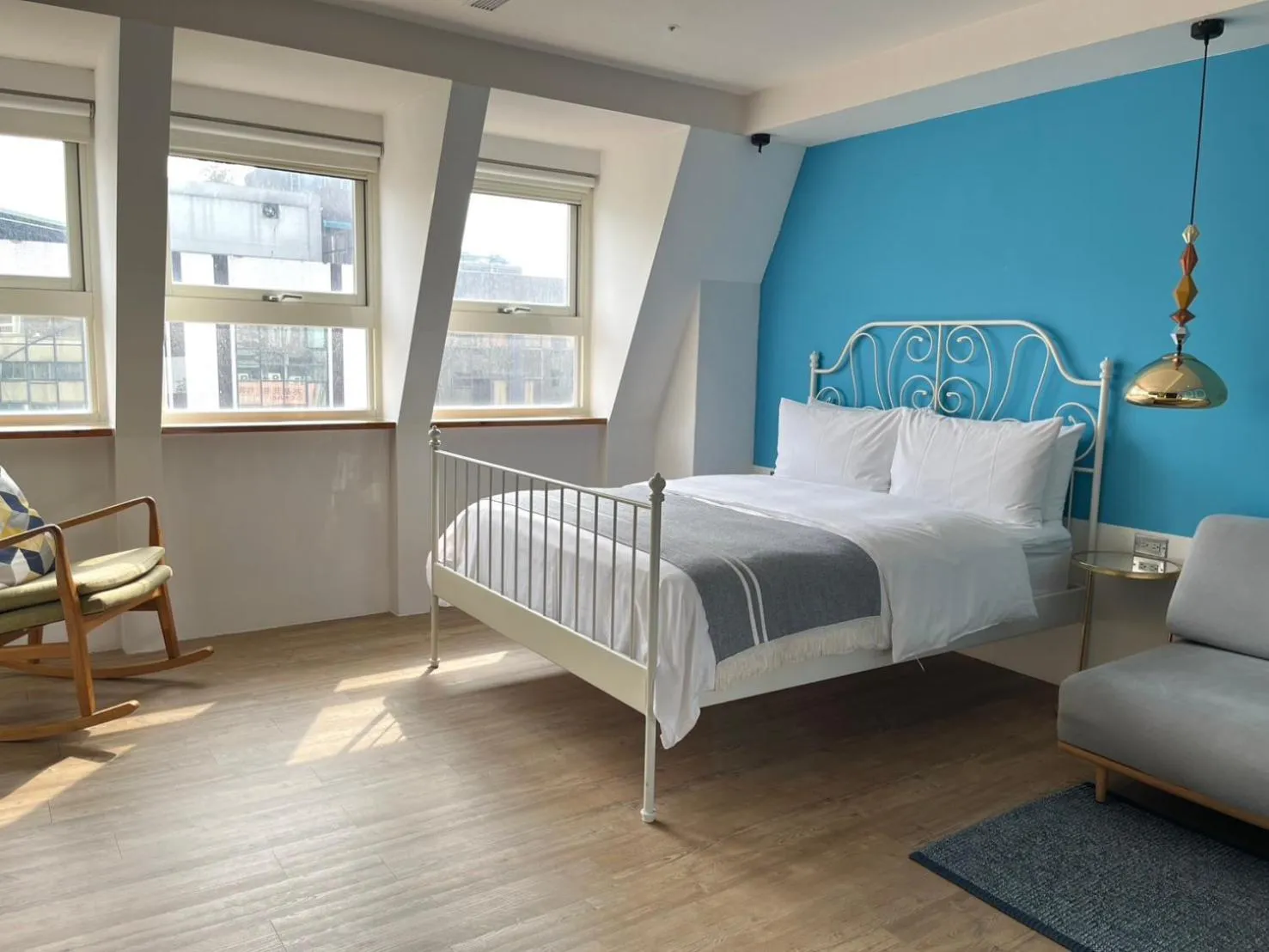 Photo of the whole room, Bed in Chill Roof Hotel