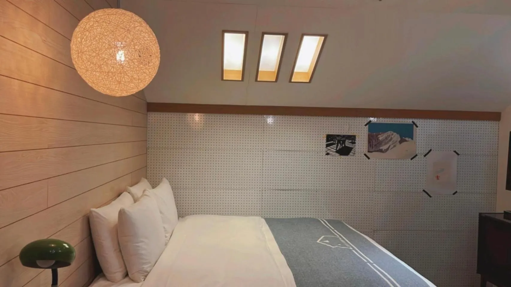 Bed in Chill Roof Hotel