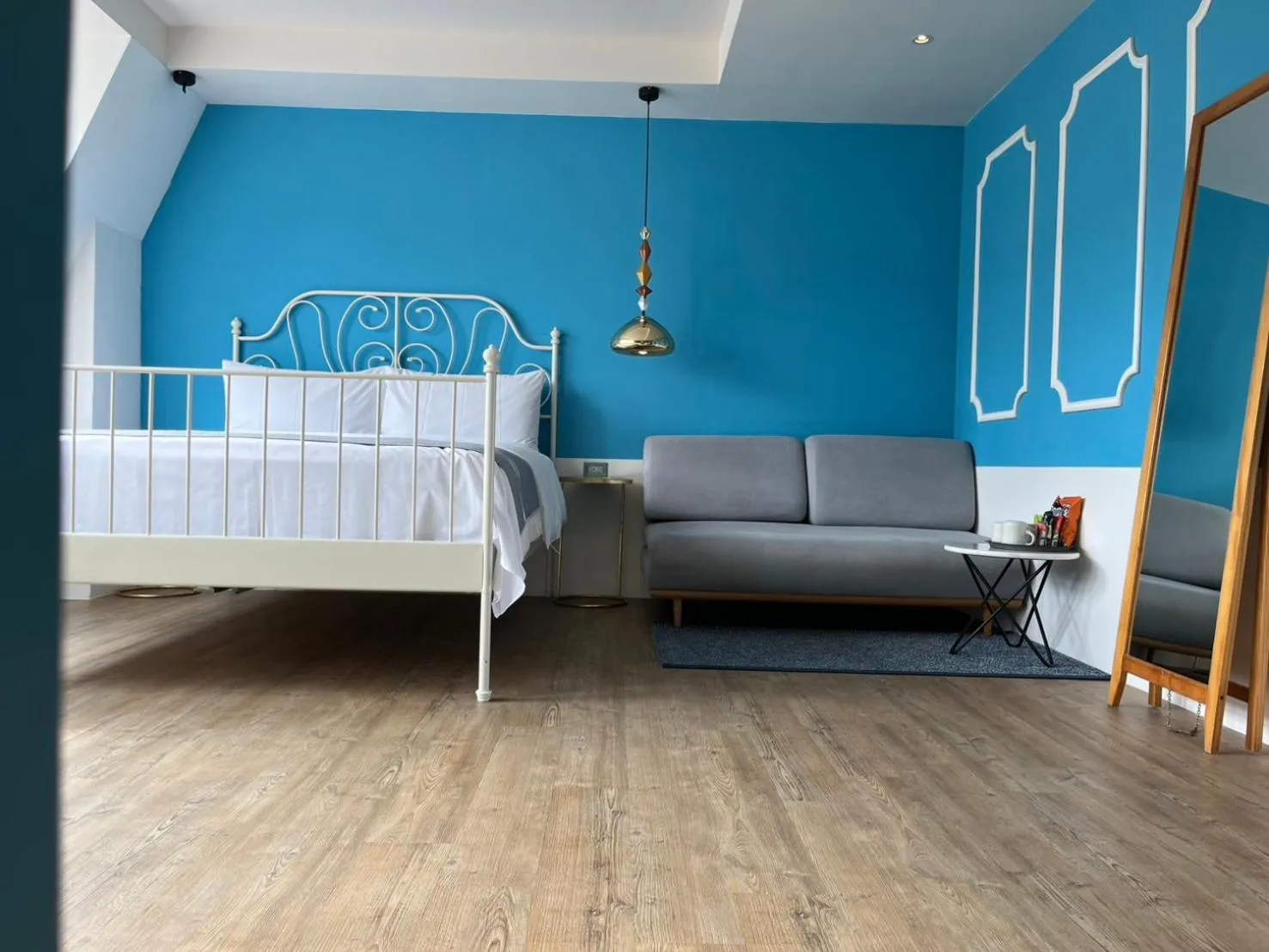 Photo of the whole room, Bed in Chill Roof Hotel