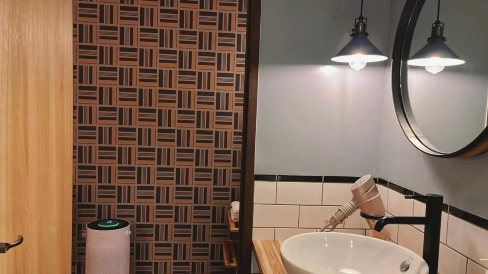 Bathroom in Chill Roof Hotel