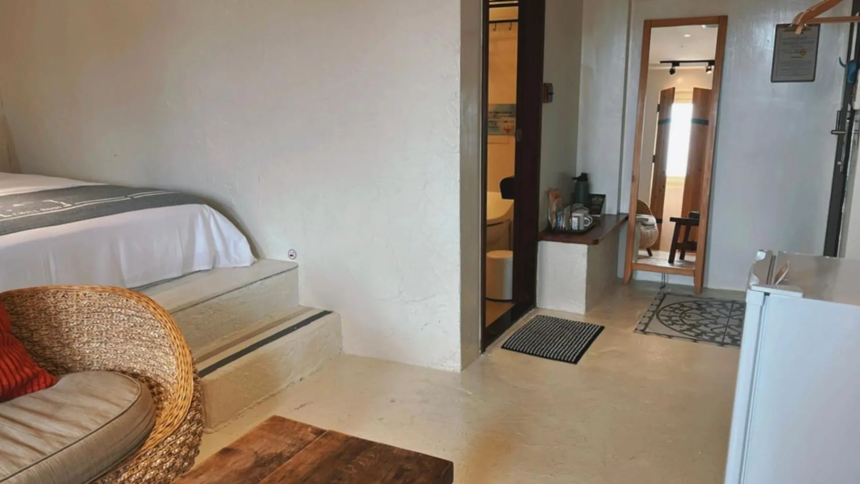 Photo of the whole room, Bed in Chill Roof Hotel