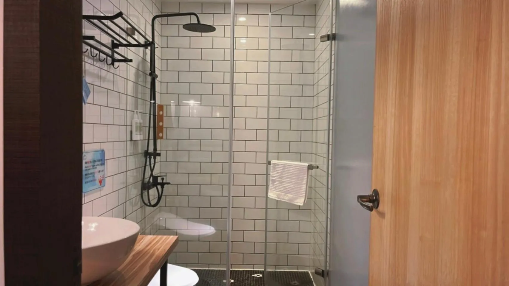 Shower in Chill Roof Hotel