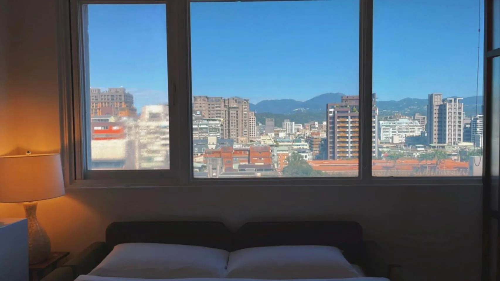 Photo of the whole room, Bed in Chill Roof Hotel