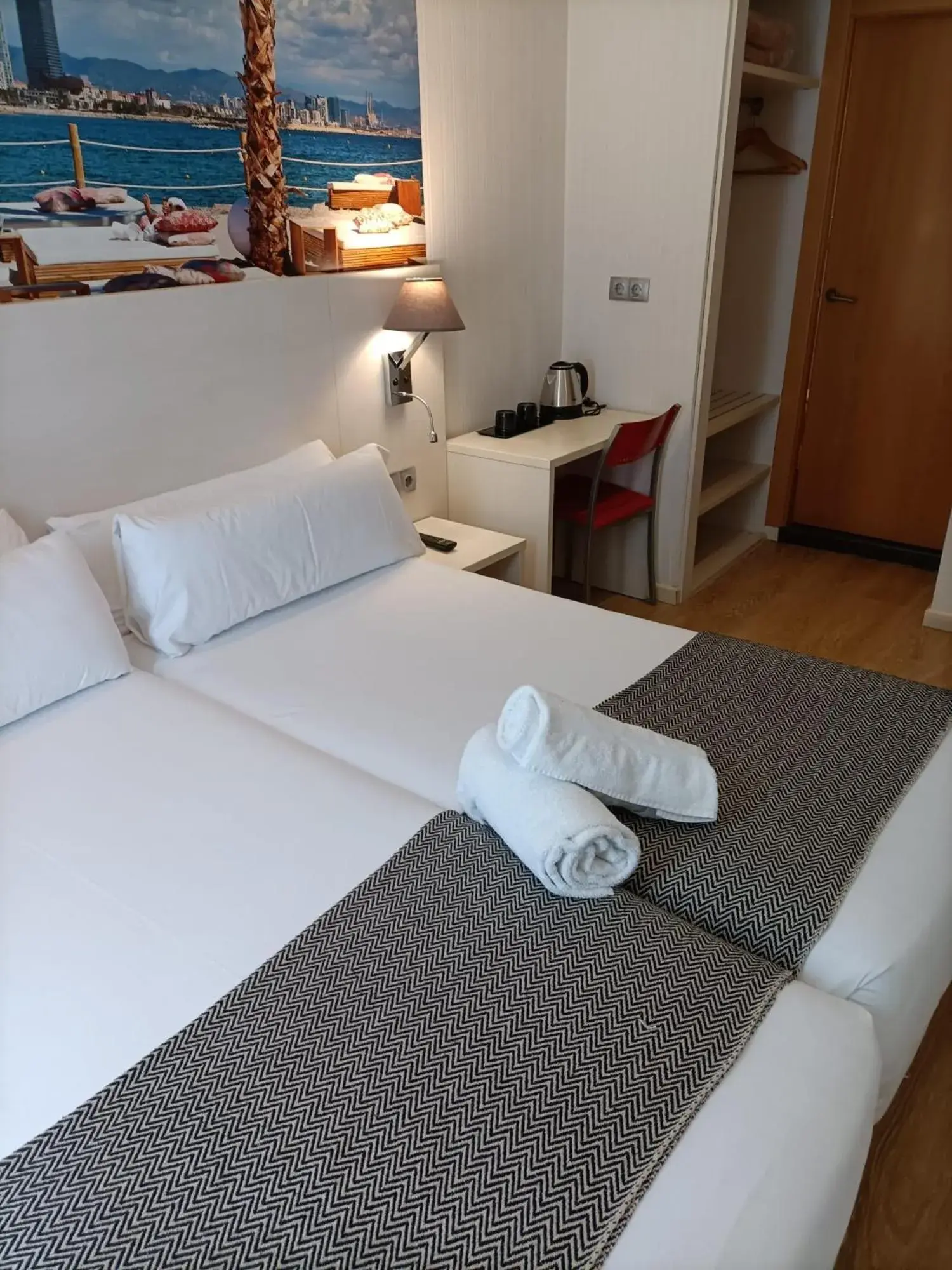 Superior Double Room in Hotel Transit Superior Double Room in Hotel Transit