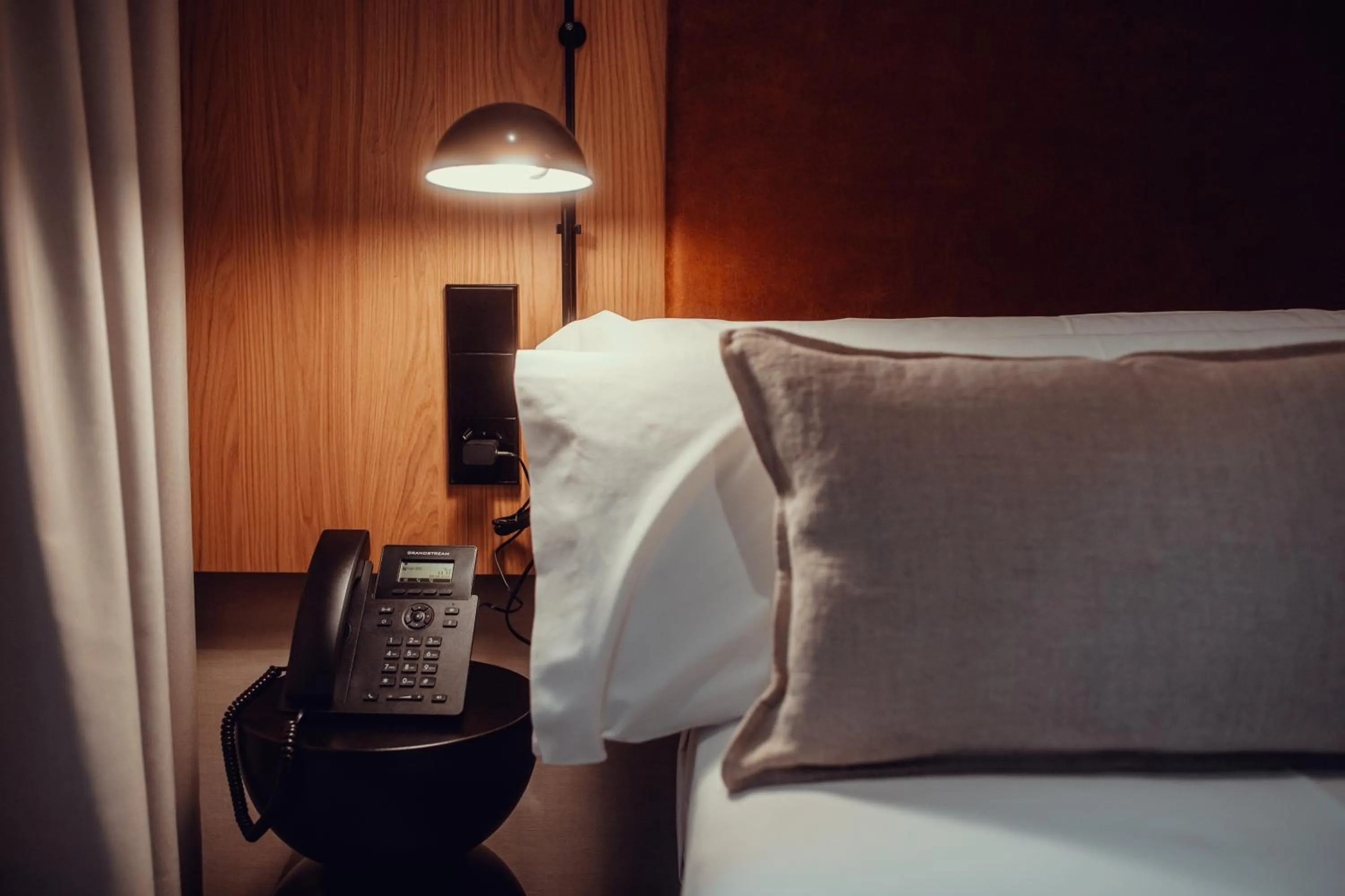 Photo of the whole room, Bed in Hotel Transit