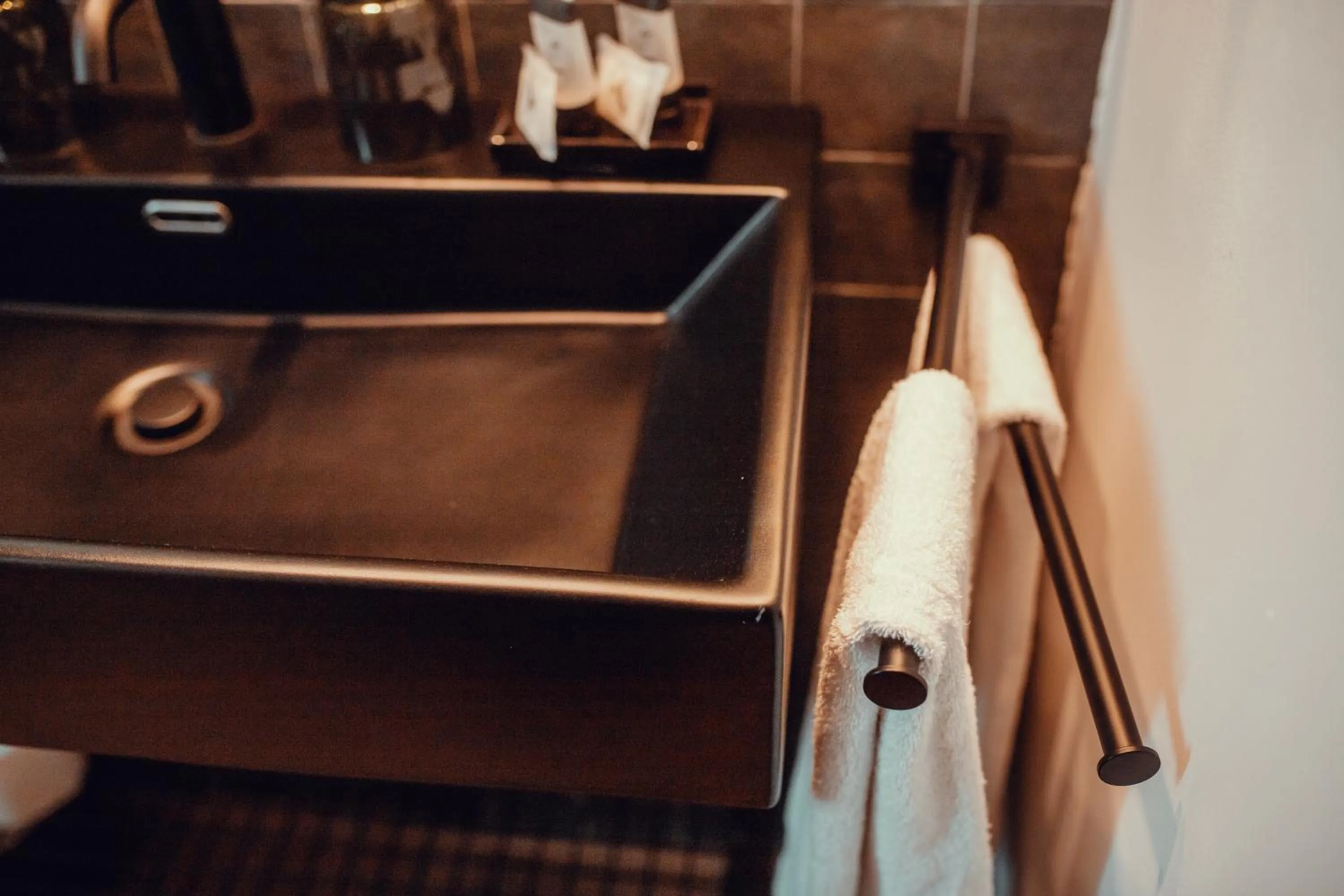 towels in Hotel Transit