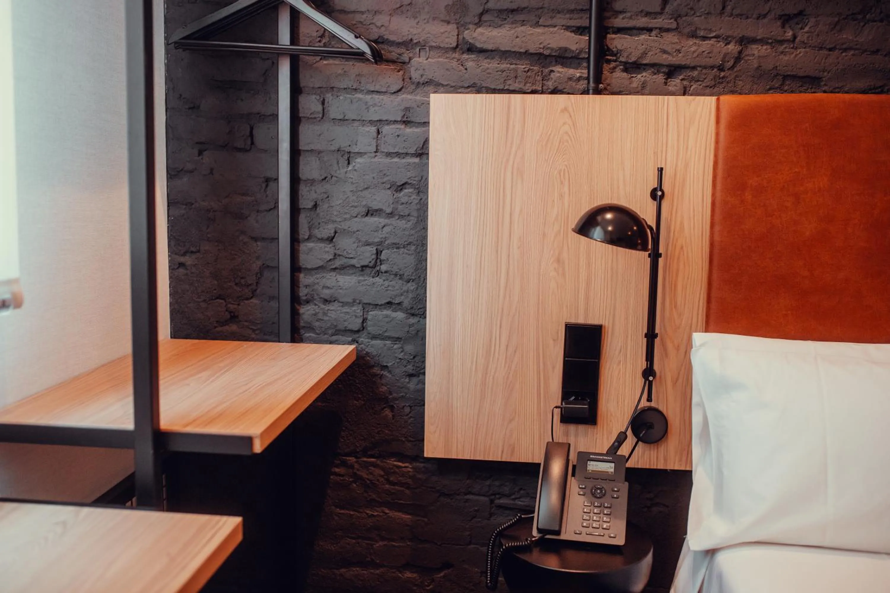 Photo of the whole room, Bed in Hotel Transit