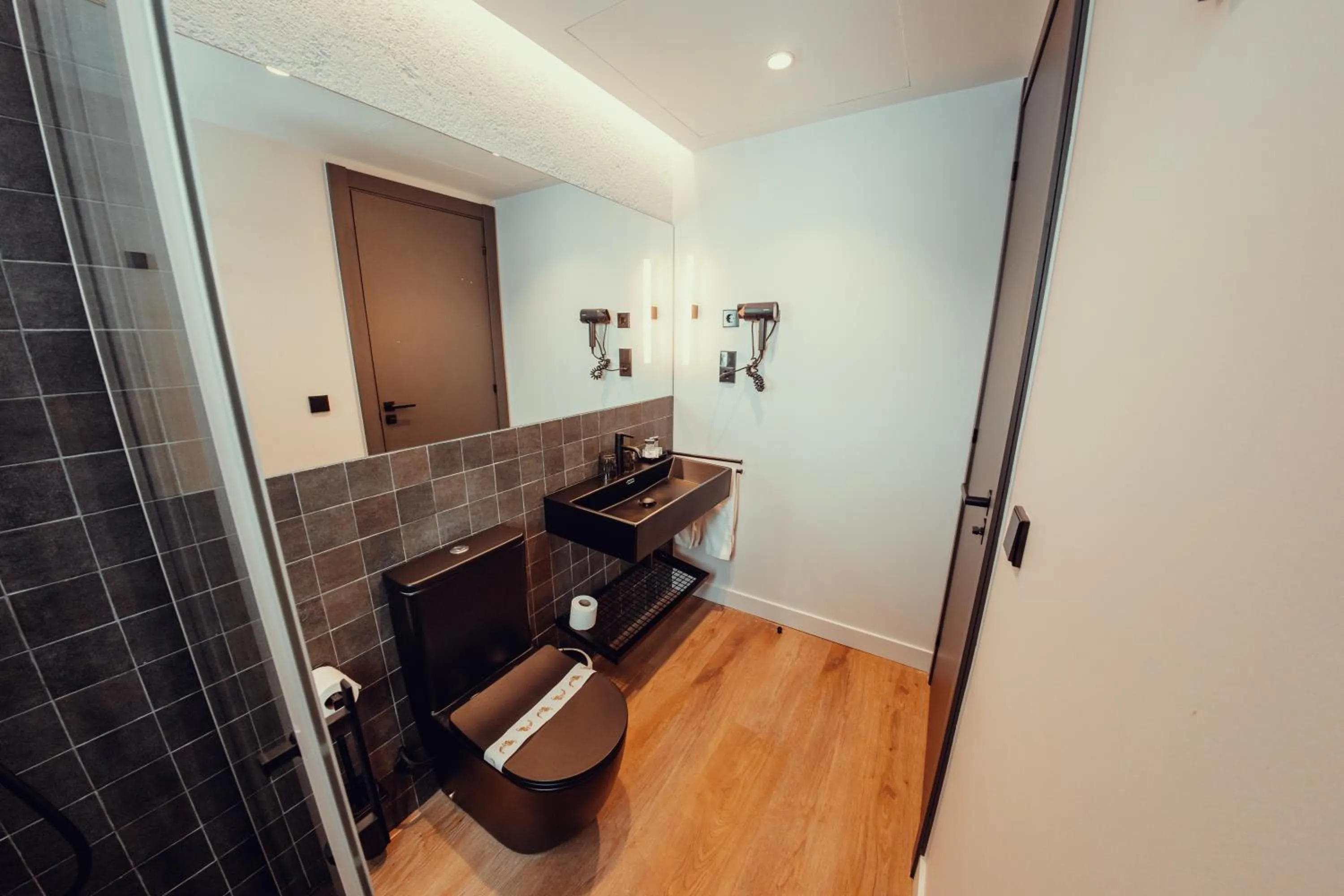 Bathroom in Hotel Transit