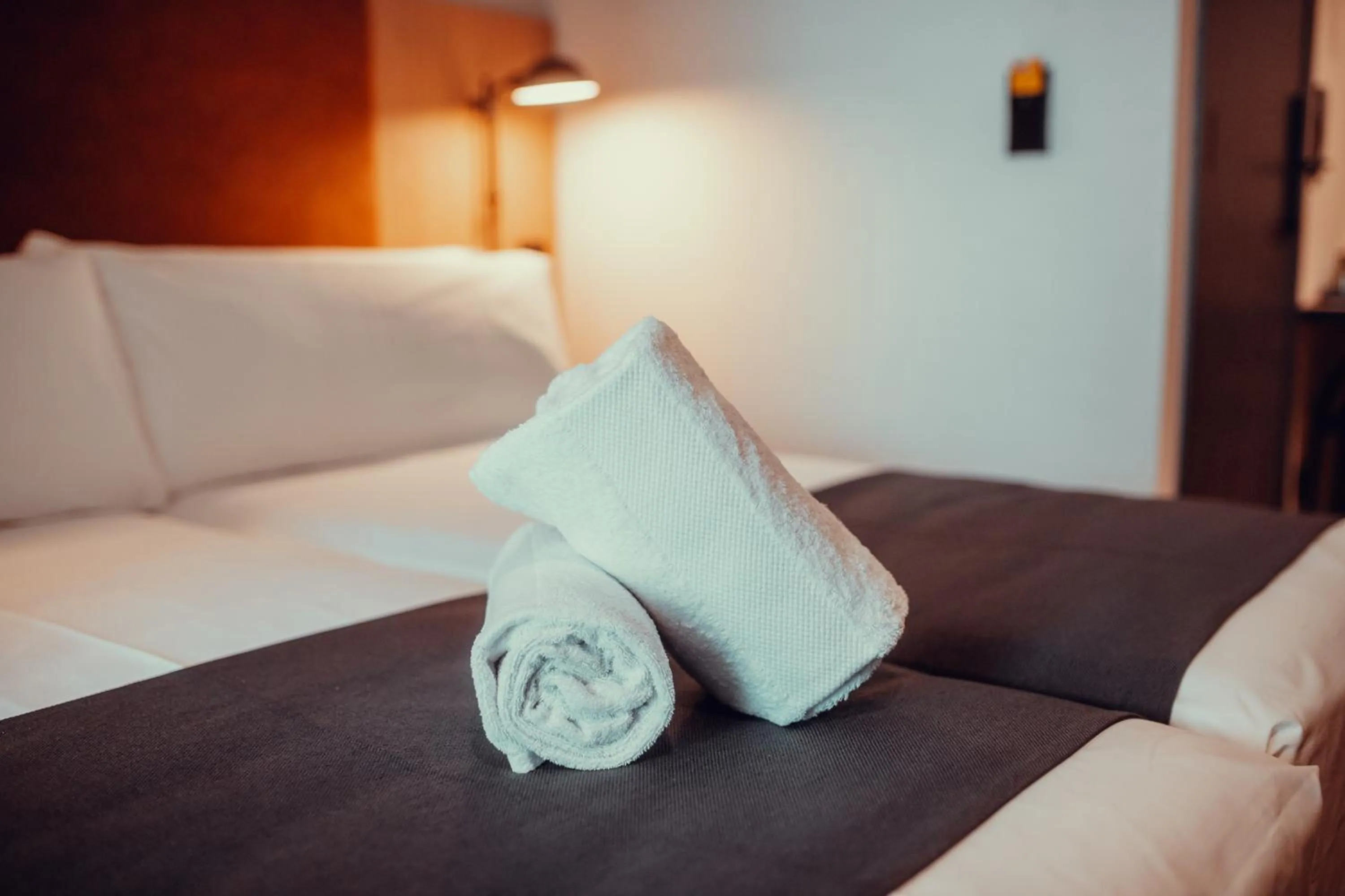 Bed in Hotel Transit