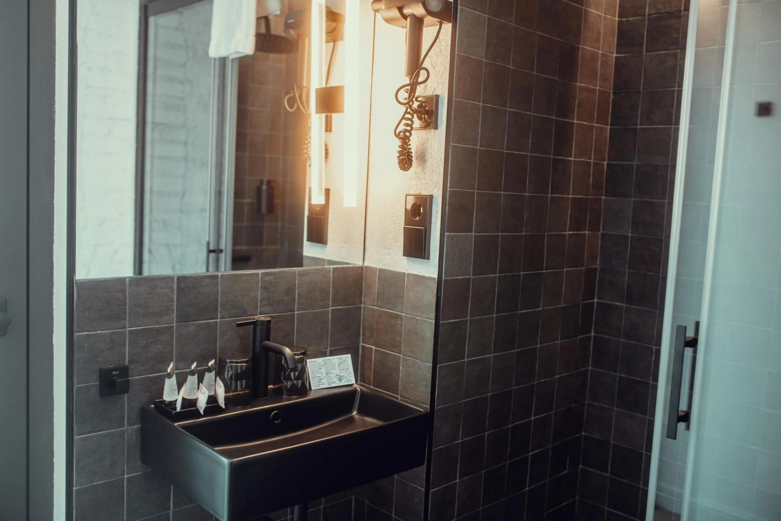 Bathroom in Hotel Transit