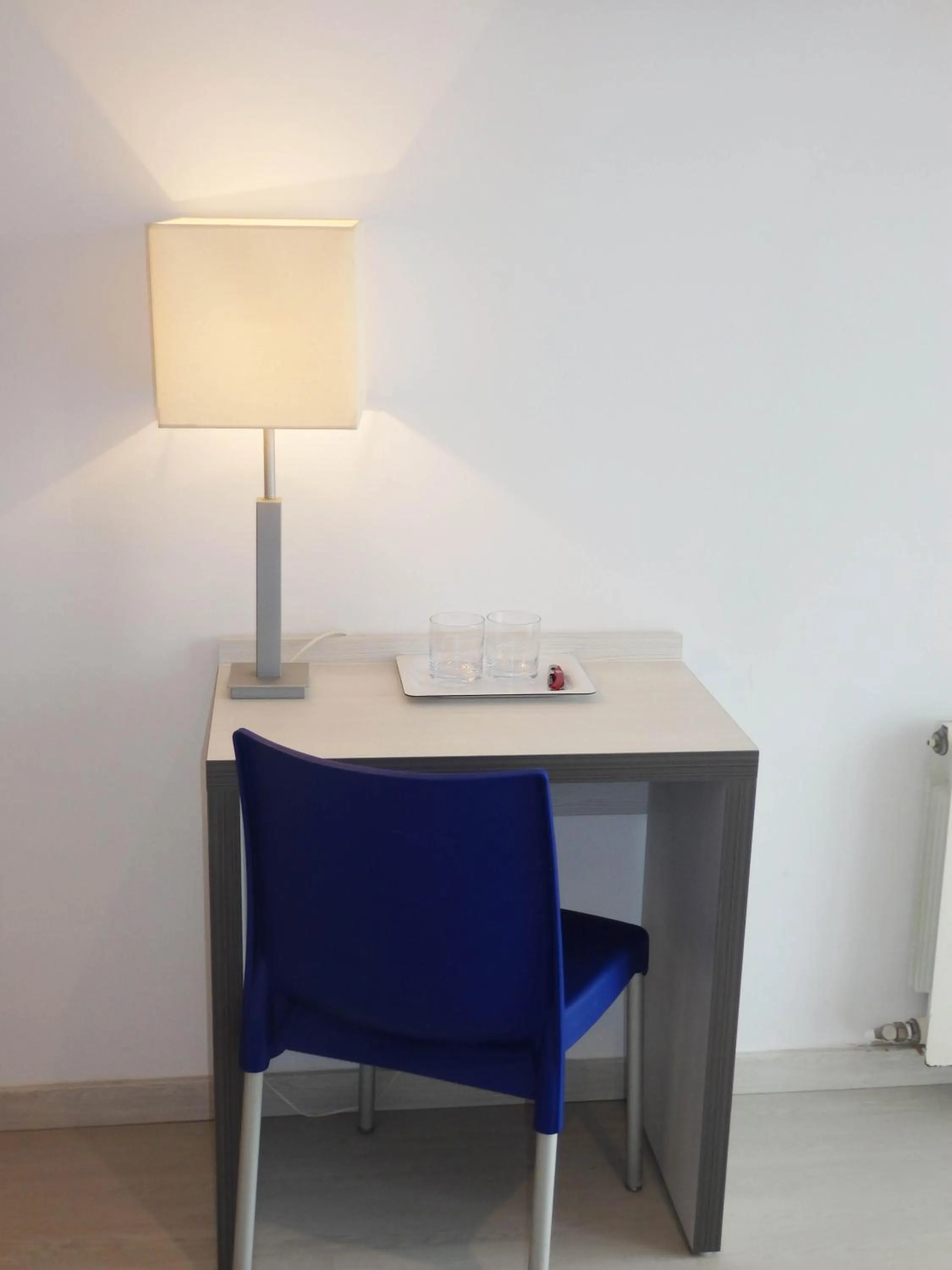 Bedroom in Parrots Sitges Hotel