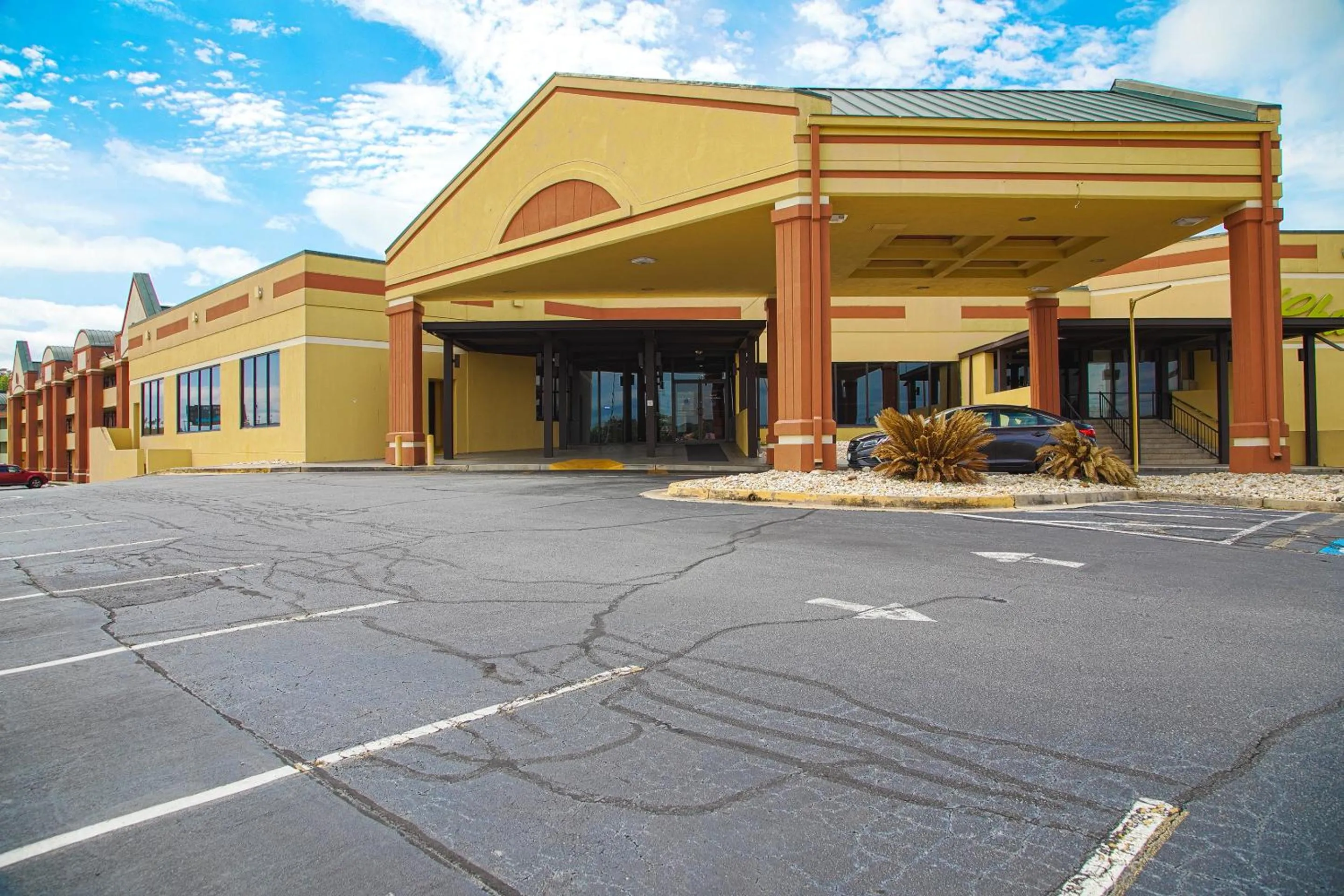 Property Building in My Homes Macon North I-75 By OYO