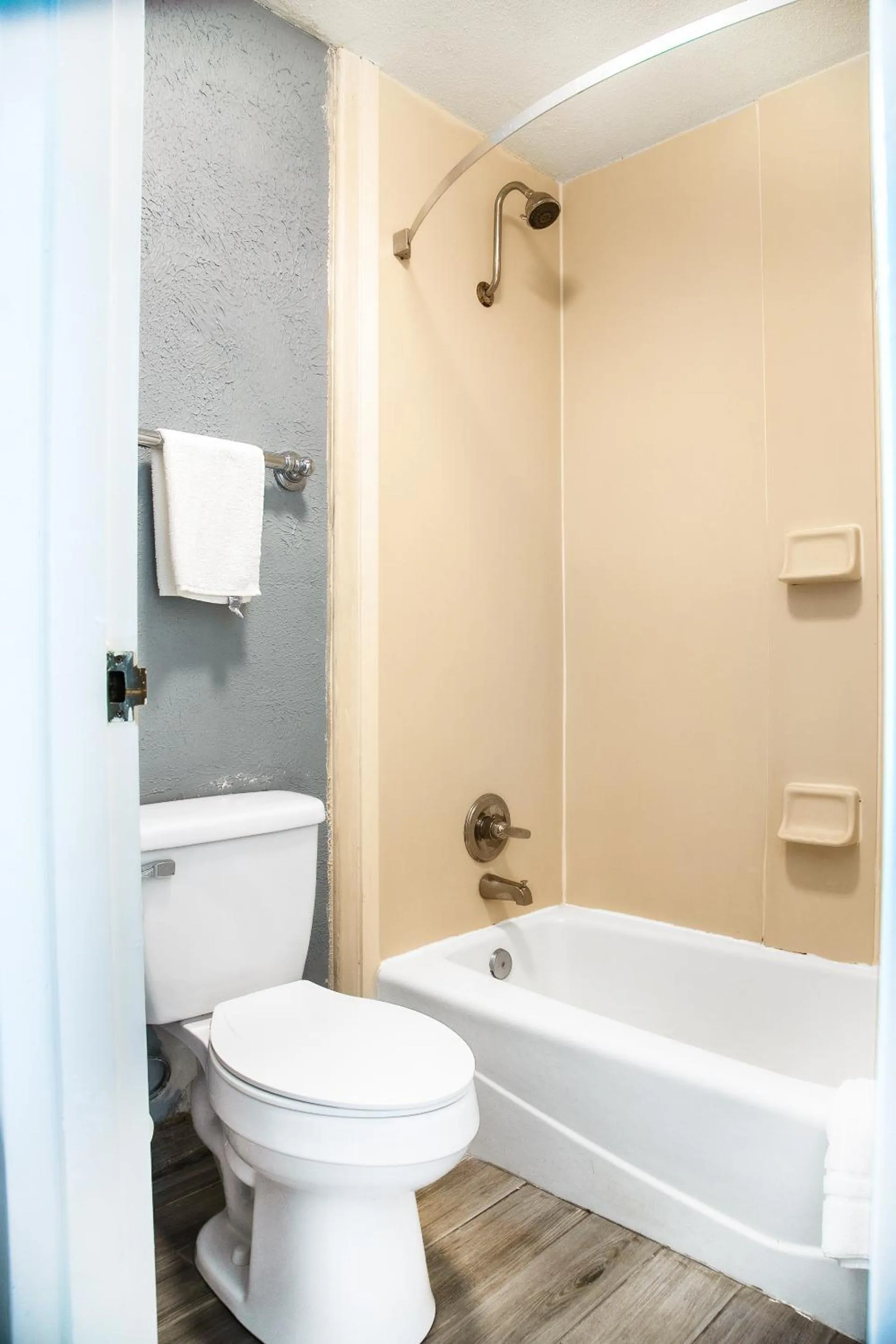 Bathroom in My Homes Macon North I-75 By OYO