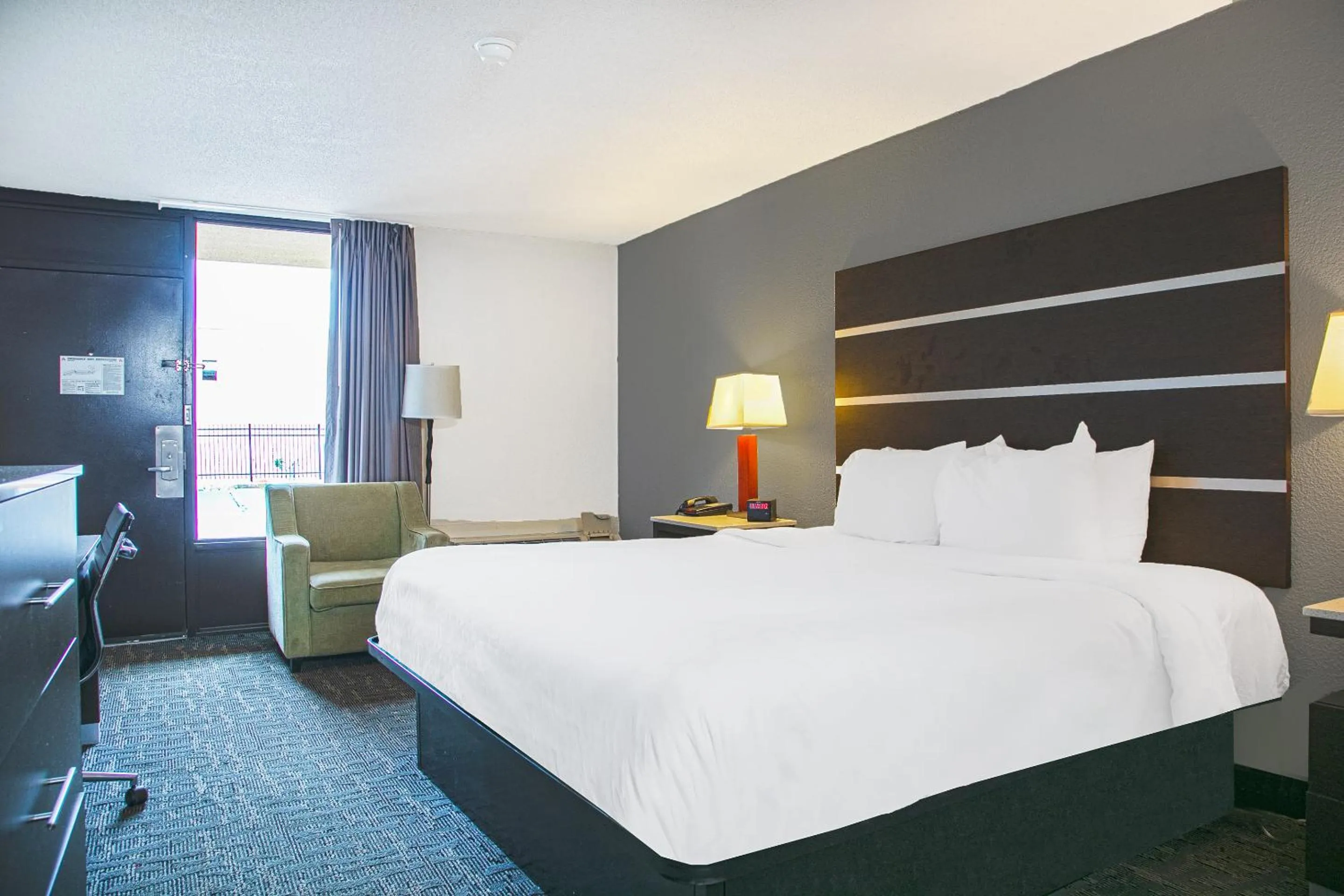 Bedroom in My Homes Macon North I-75 By OYO