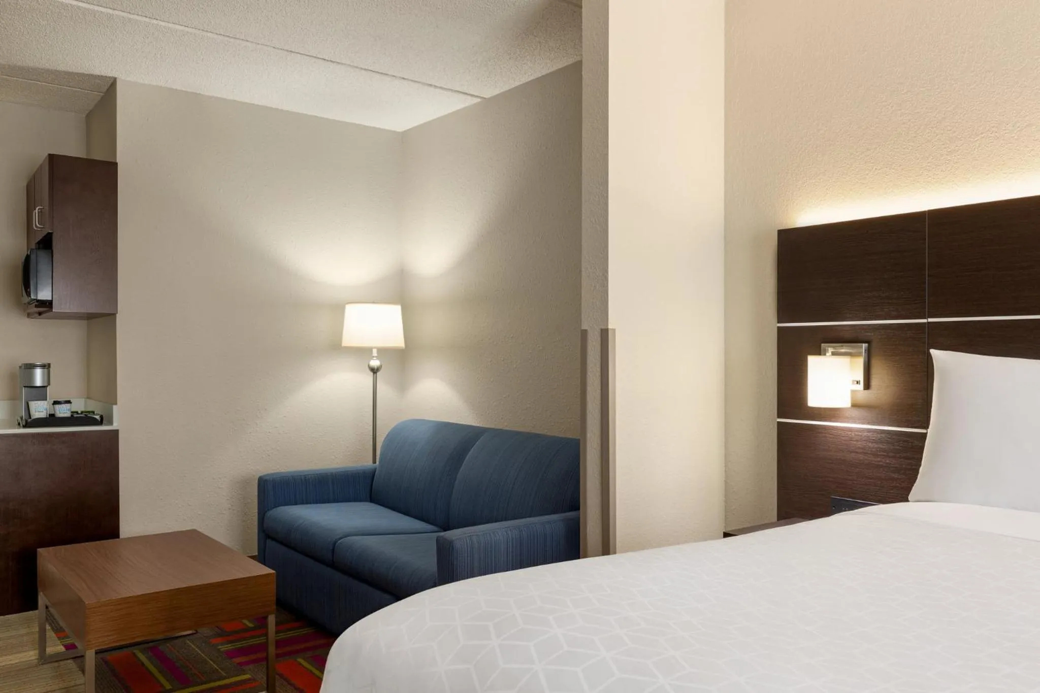 Photo of the whole room, Bed in Holiday Inn Express Hotel & Suites Live Oak by IHG