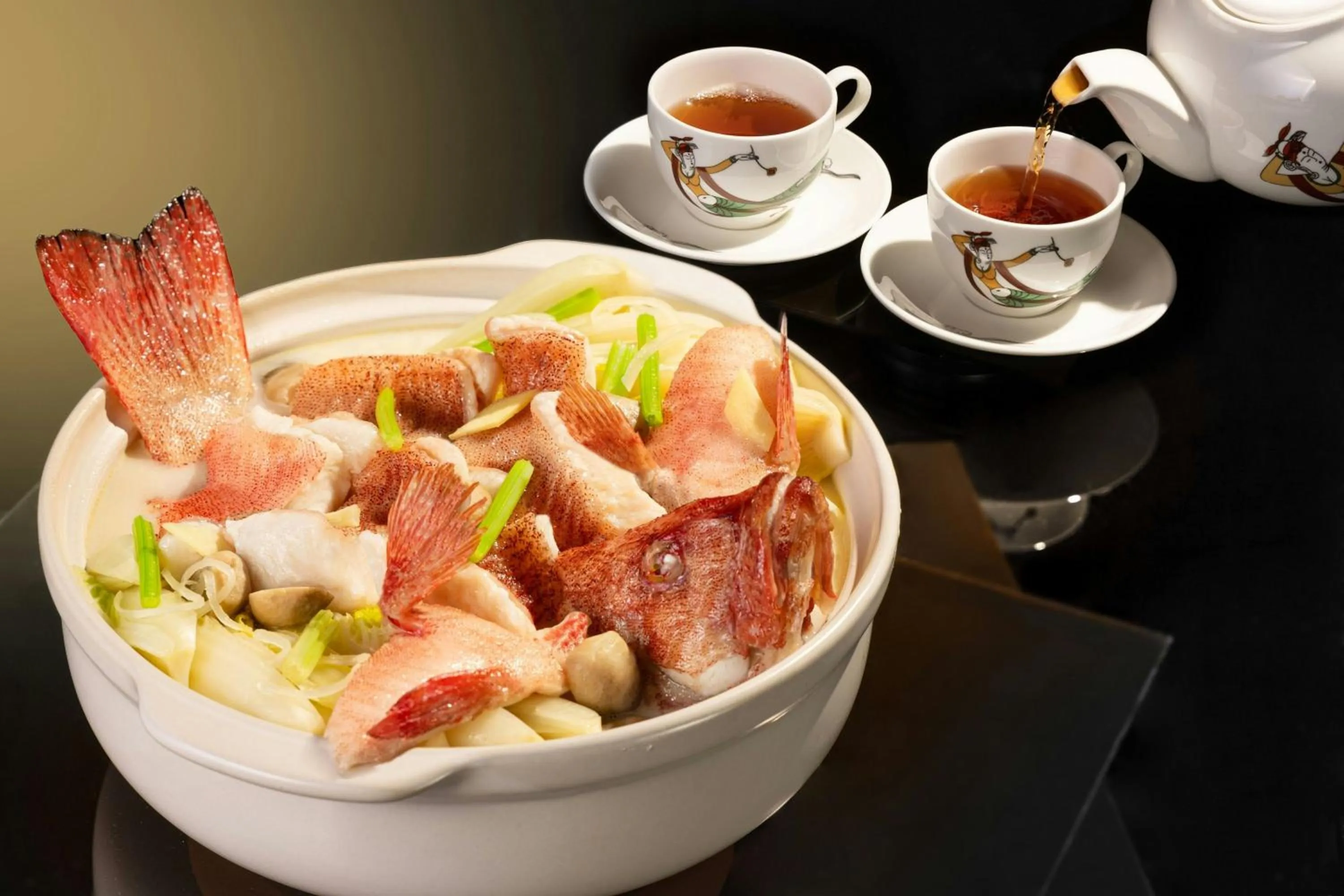 Restaurant/places to eat in Renaissance Hong Kong Harbour View Hotel