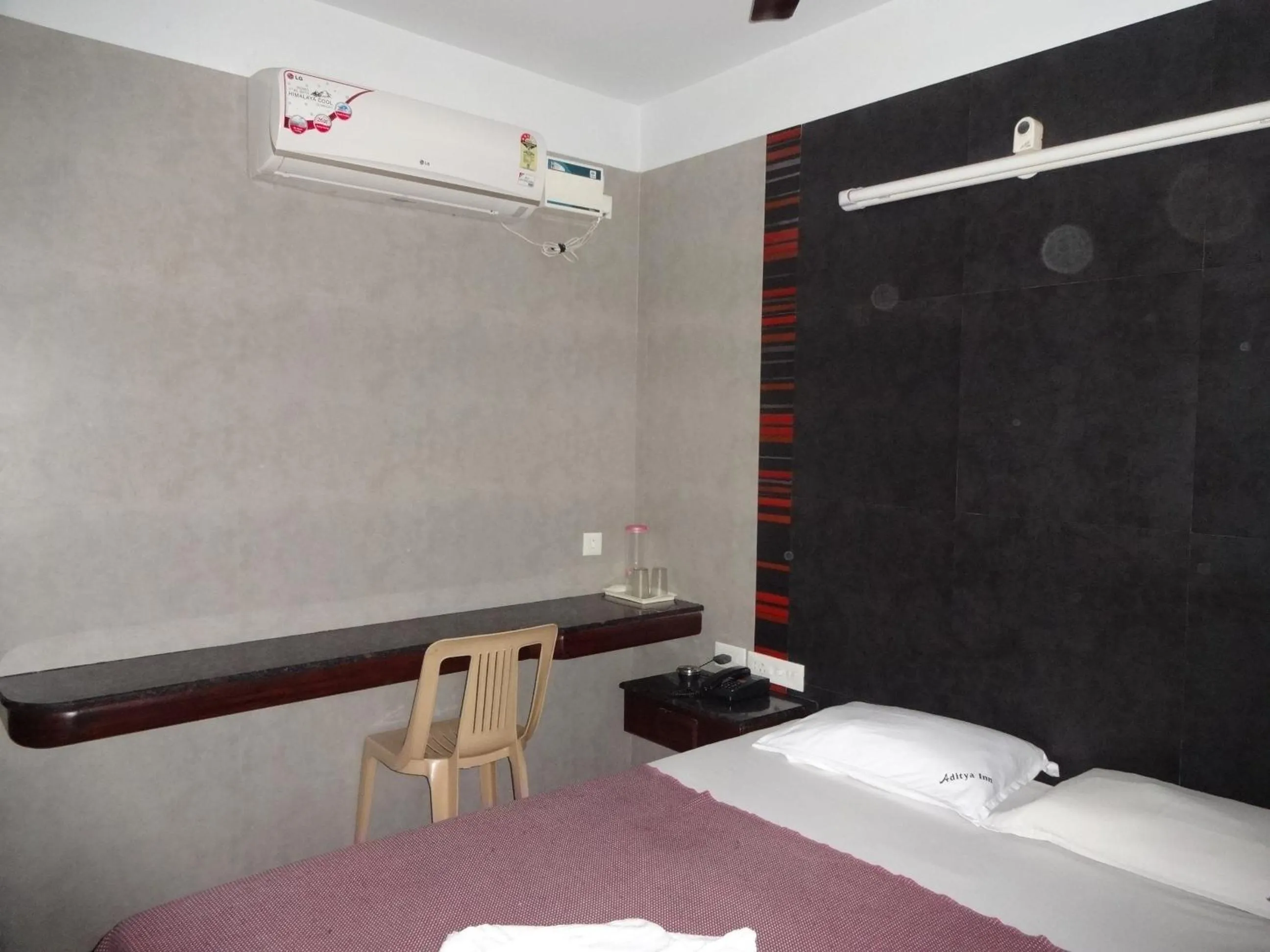 Bedroom, Bed in Aditya Inn