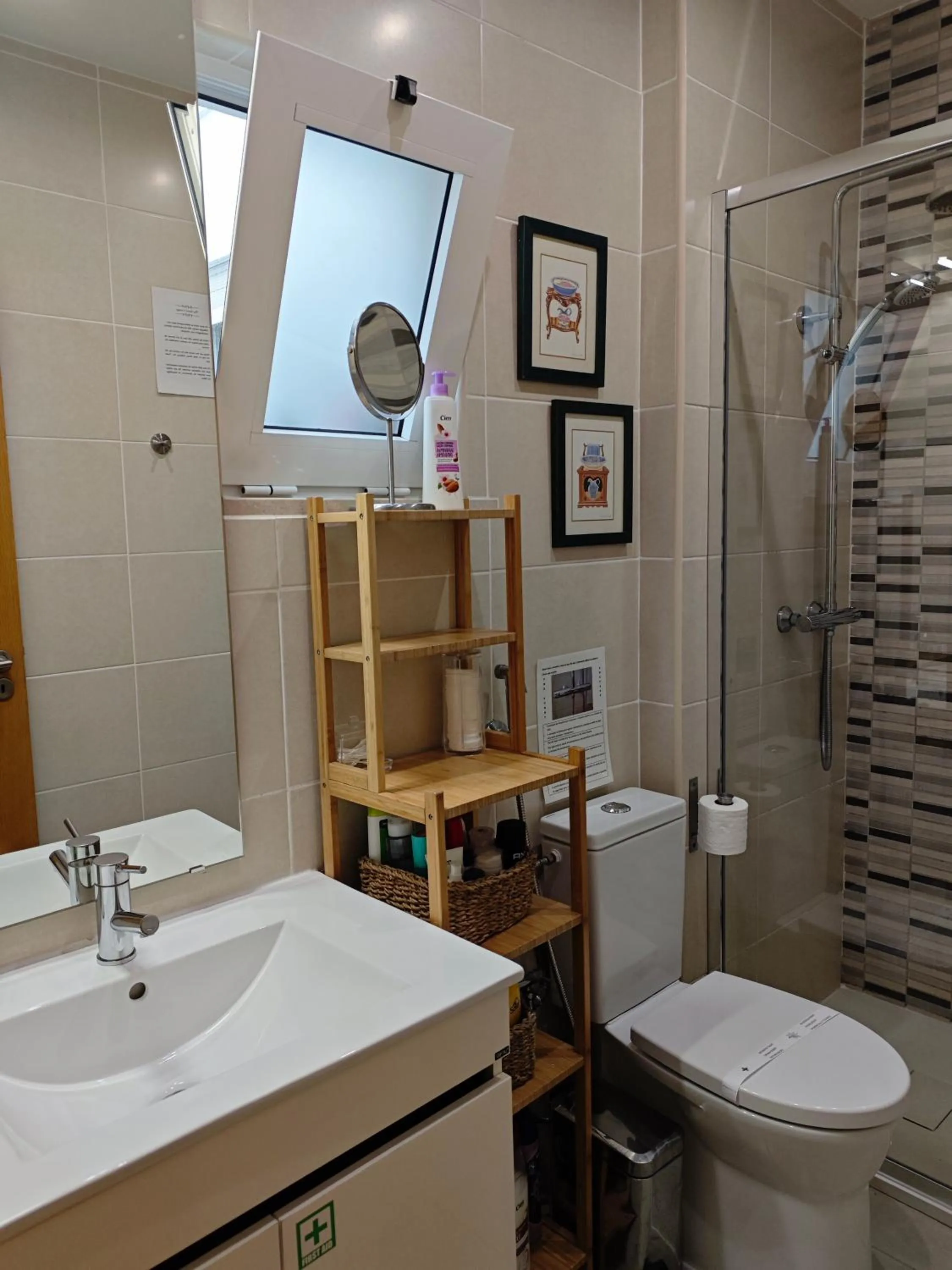 Bathroom in The Sunny Cottage by Freetimealgarve