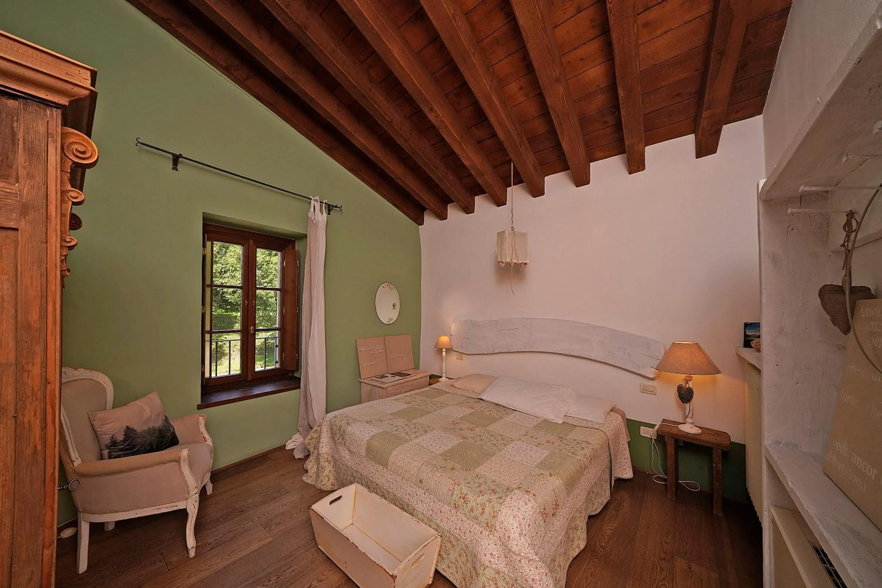 Bed in Premignaga Natural Home