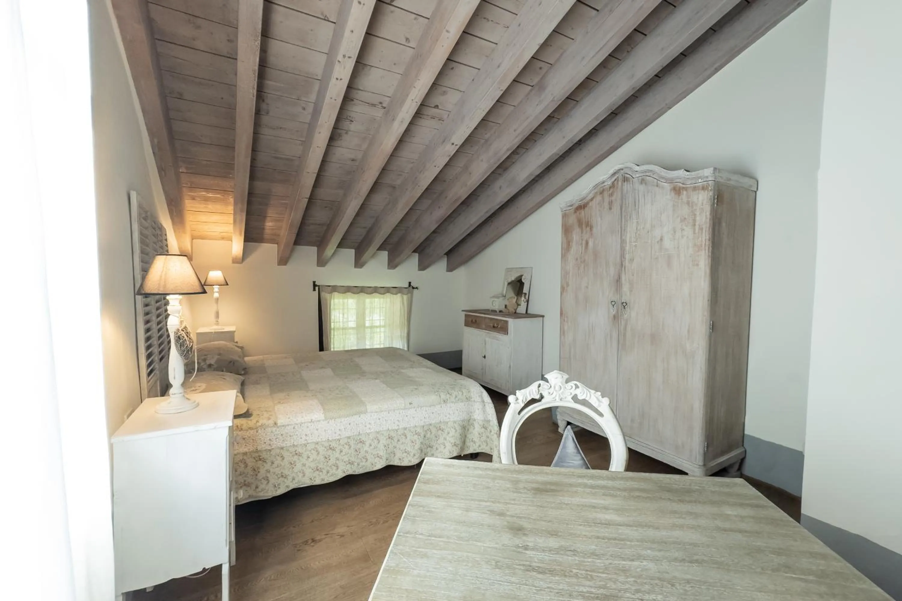 Bedroom, Bed in Premignaga Natural Home