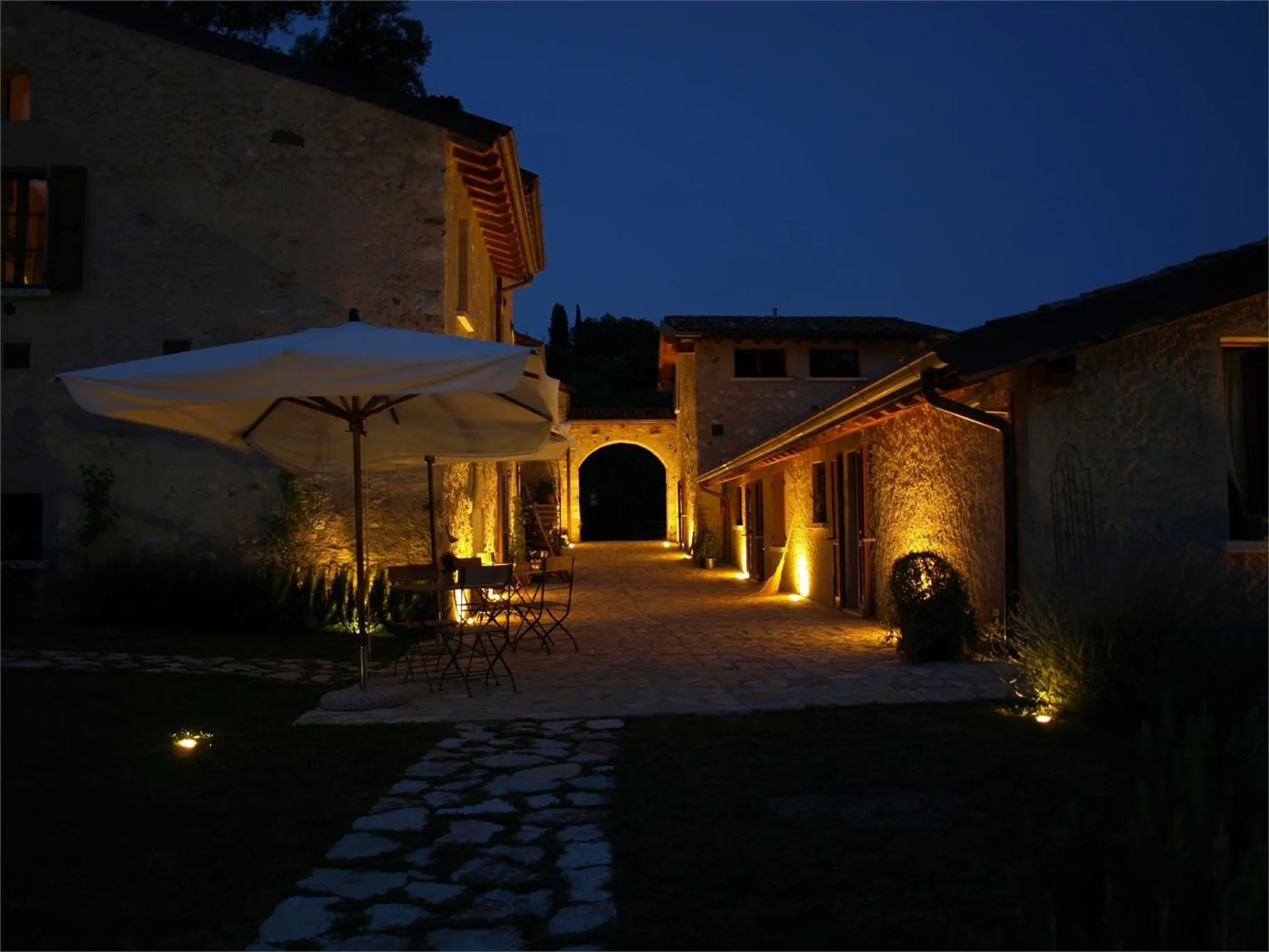 Facade/entrance in Premignaga Natural Home