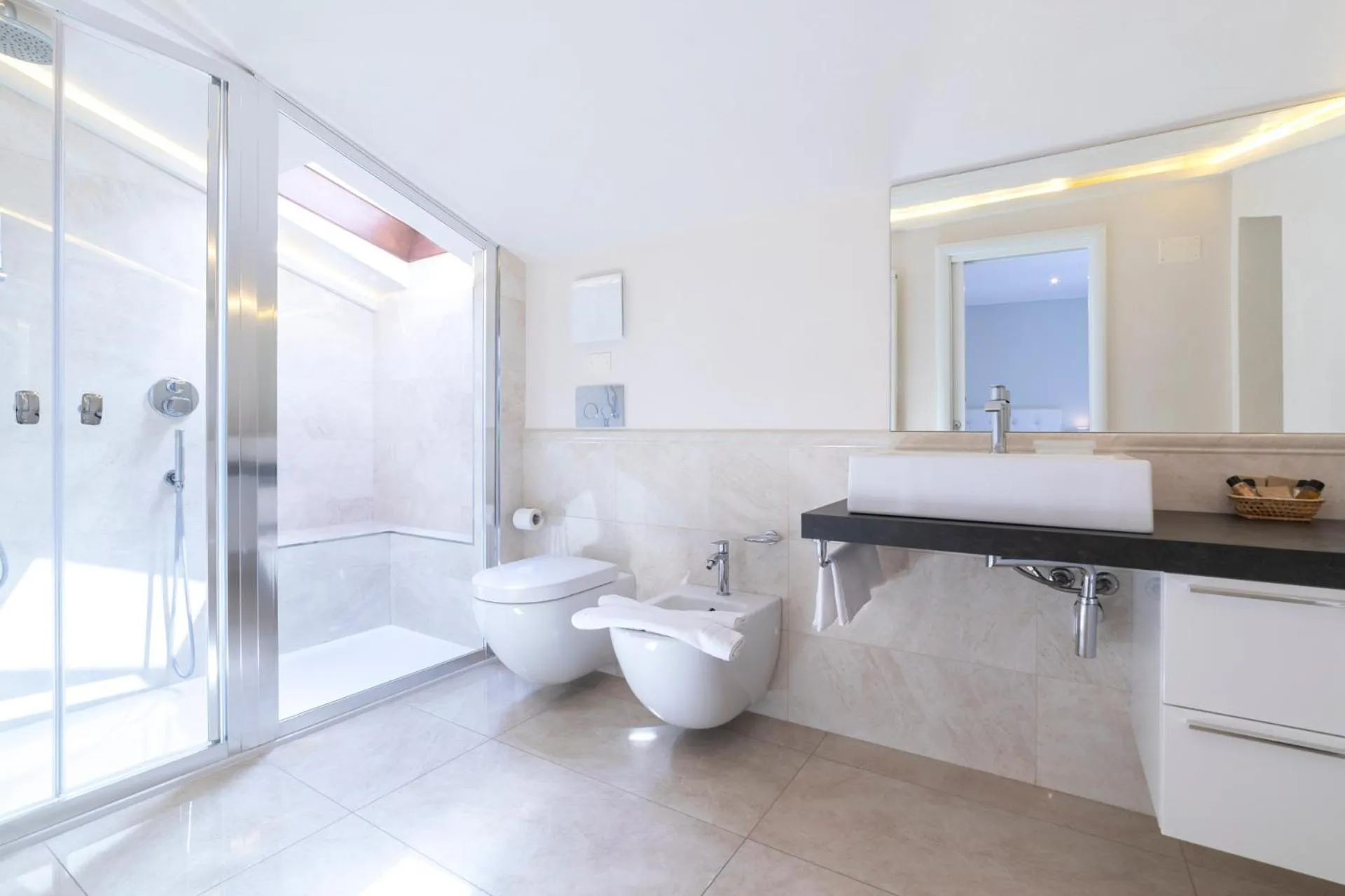 Bathroom in Hotel Baia D'Oro - Adults Only