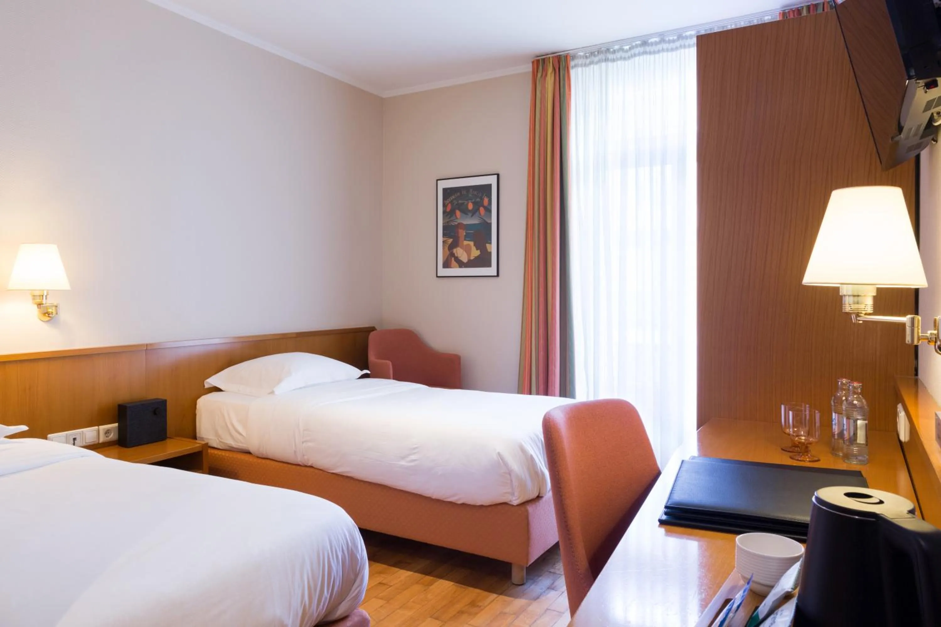 Bedroom, Bed in Hotel Perrin - former Carlton