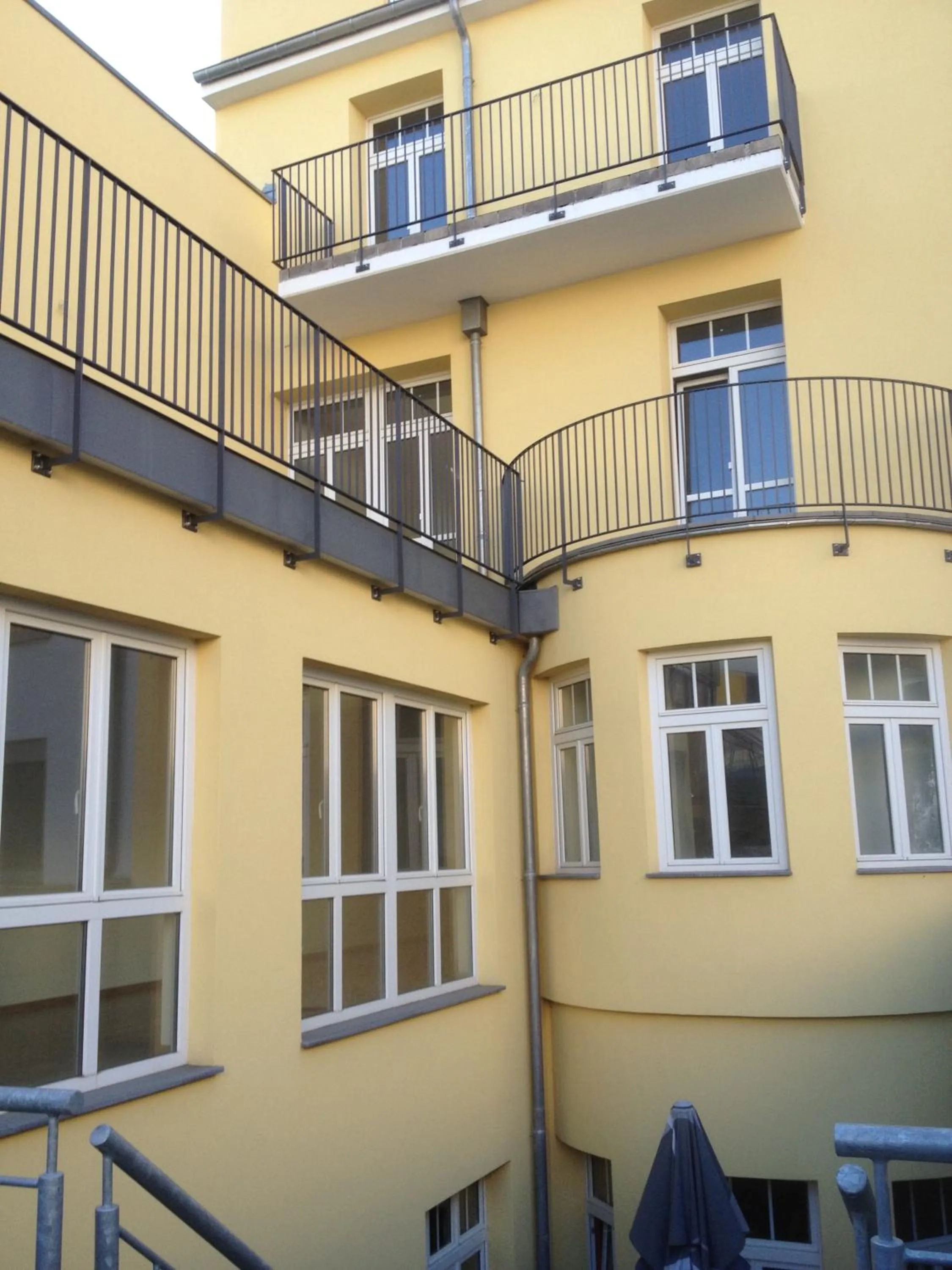 Facade/entrance in Hotel Perrin - former Carlton