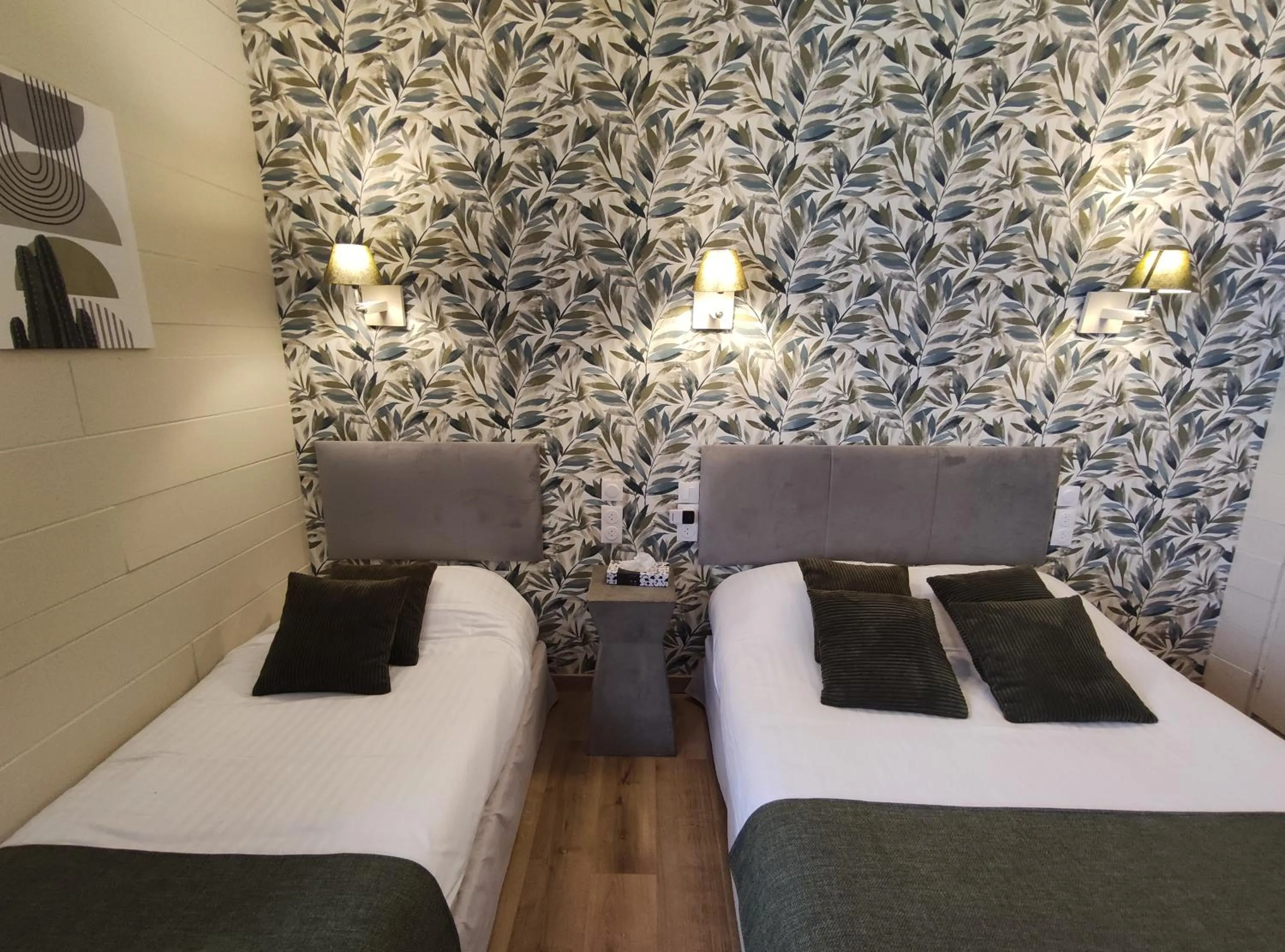 Bedroom, Bed in Le Pavillon Saint-Martin