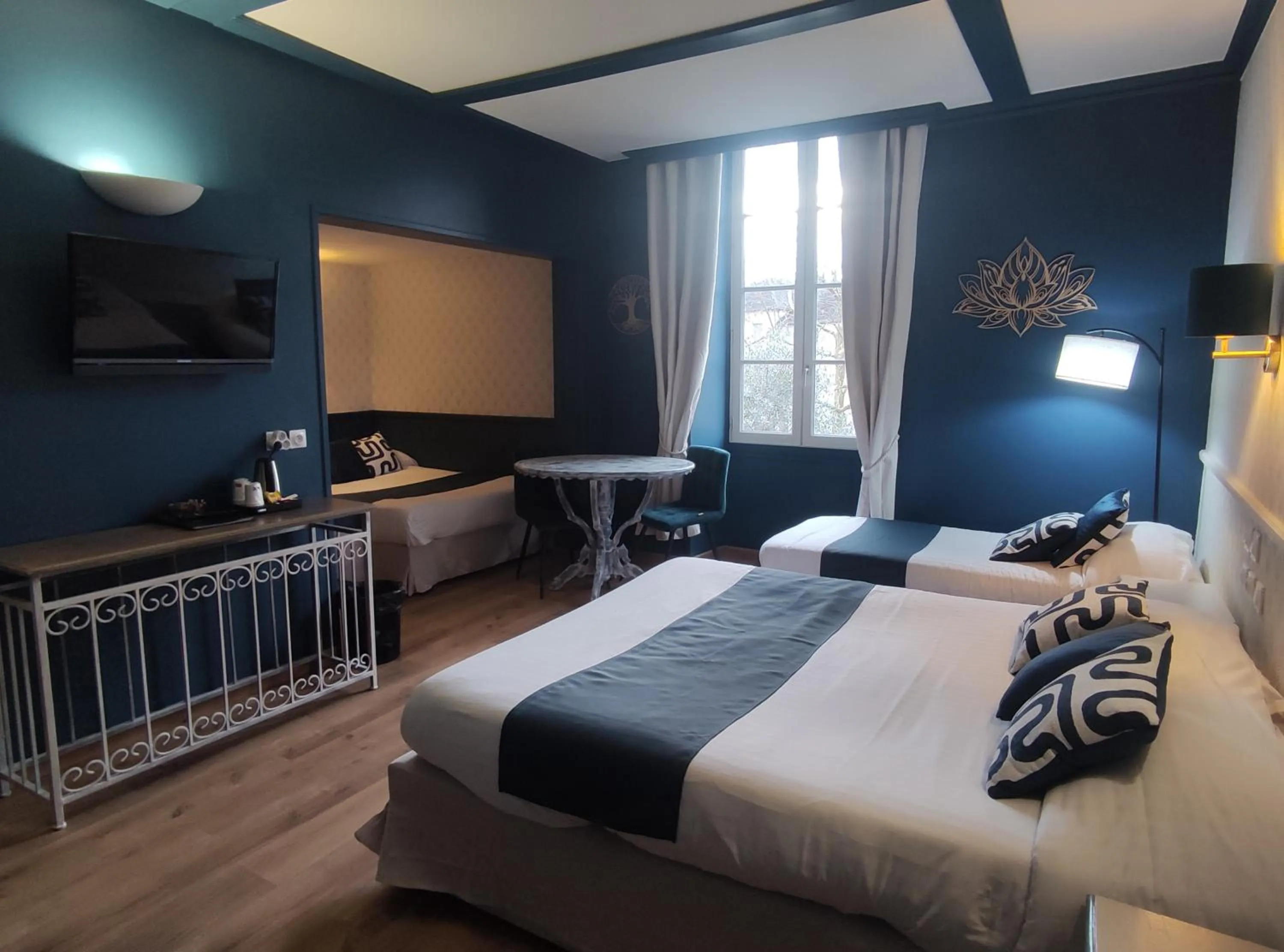 Bedroom, Bed in Le Pavillon Saint-Martin