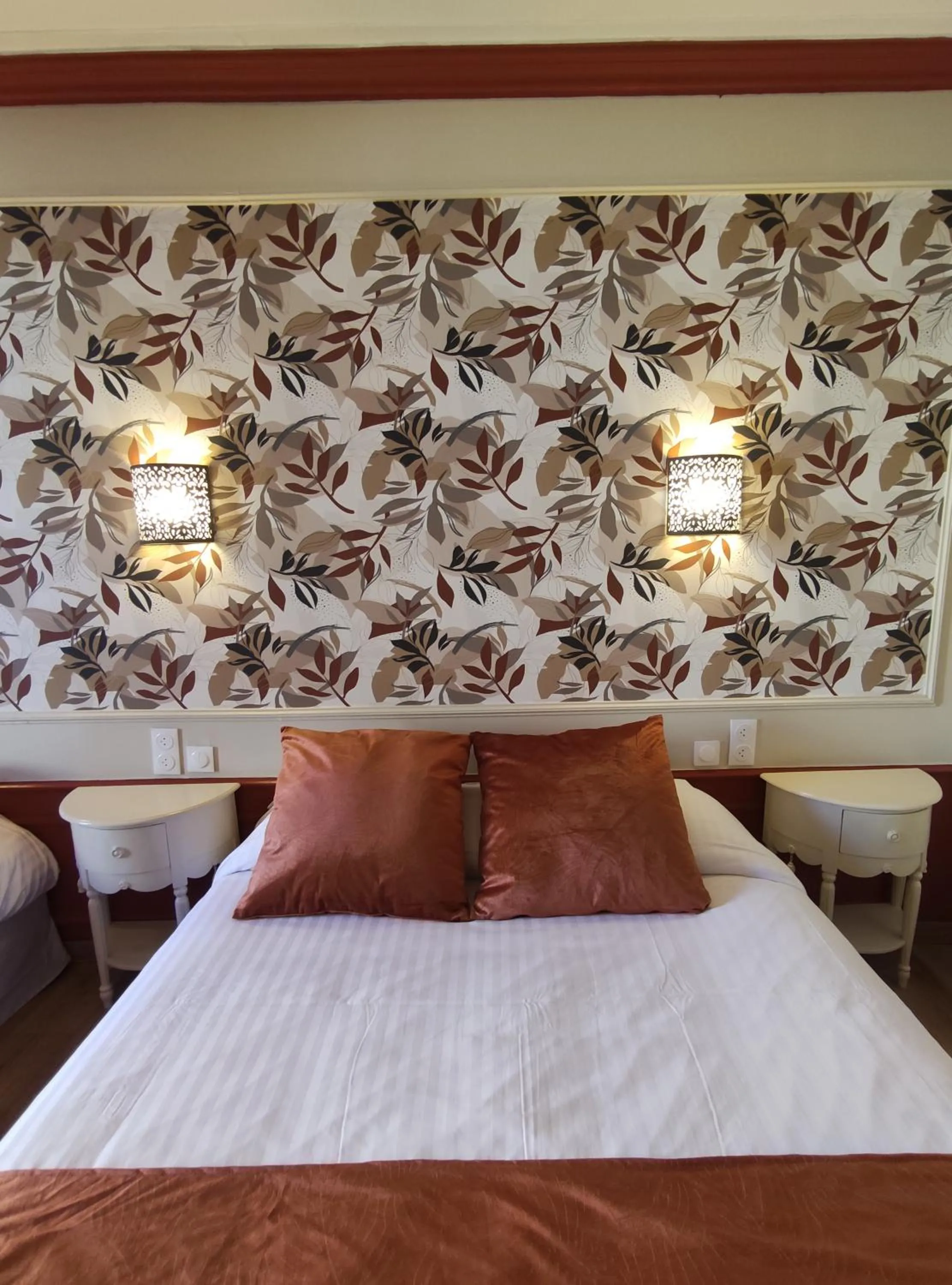 Bedroom, Bed in Le Pavillon Saint-Martin